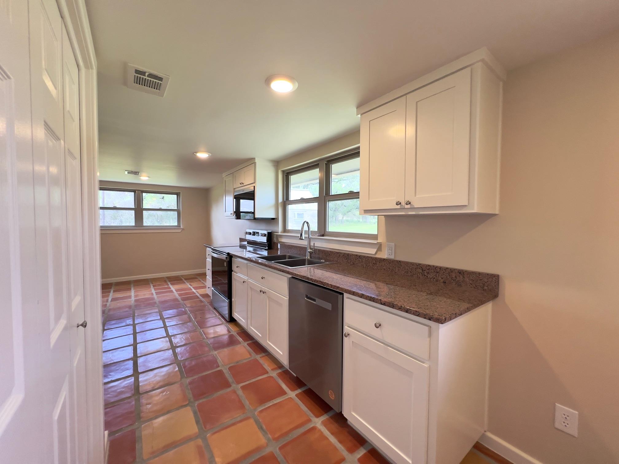 1366 Narrows Rd, Blanco, TX 78606