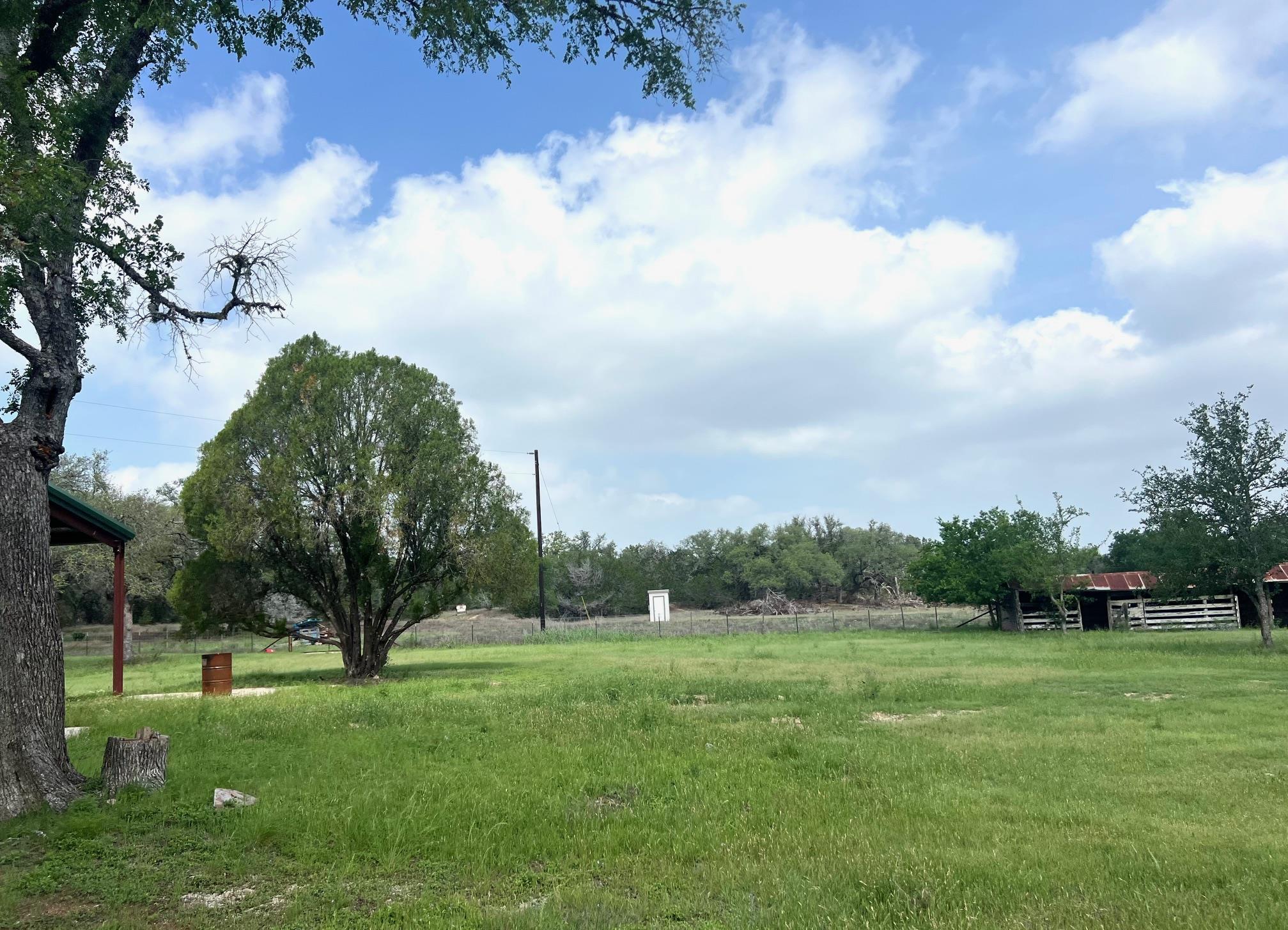 1366 Narrows Rd, Blanco, TX 78606