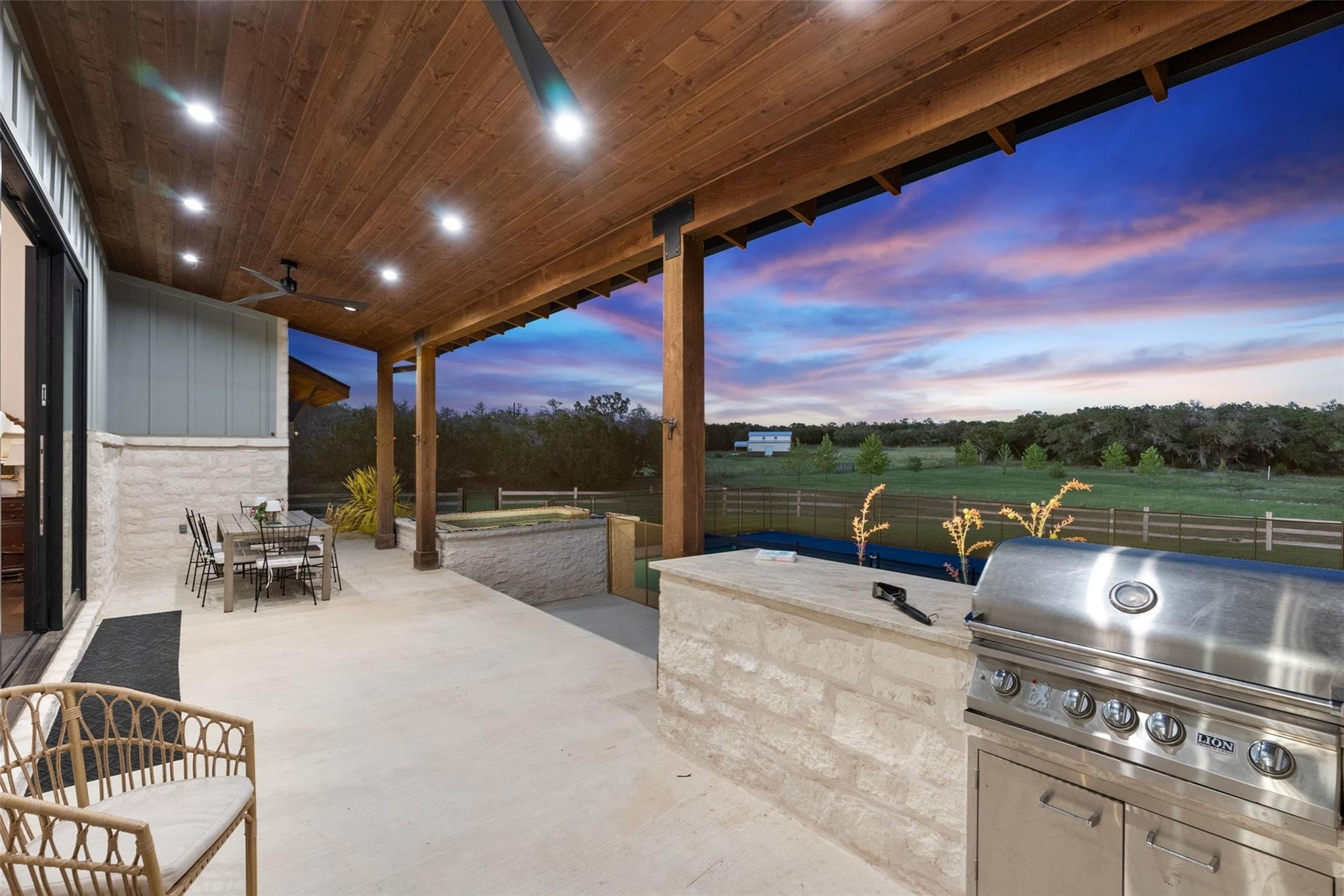 191 Flat Creek Trl, Wimberley, TX 78676