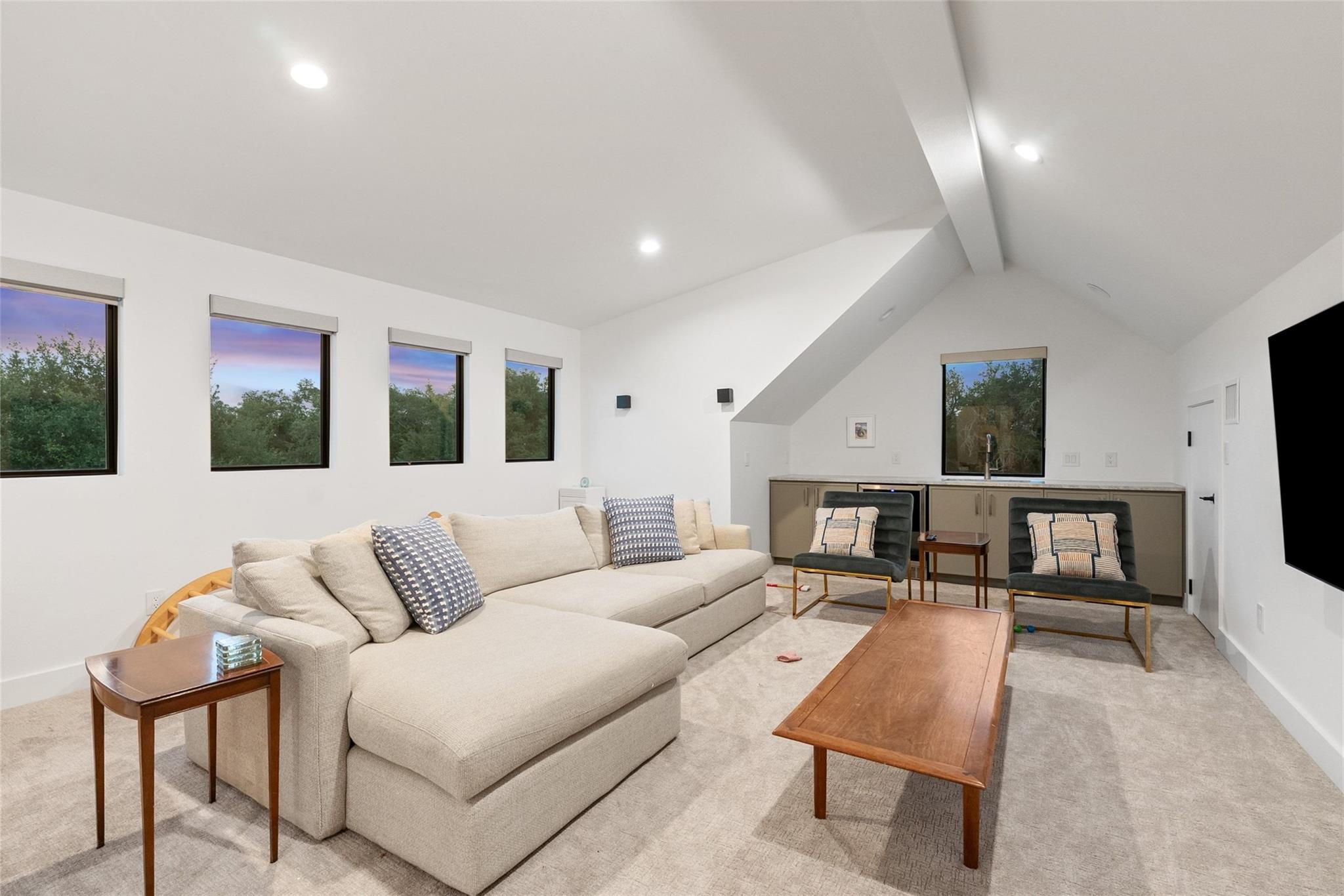 191 Flat Creek Trl, Wimberley, TX 78676