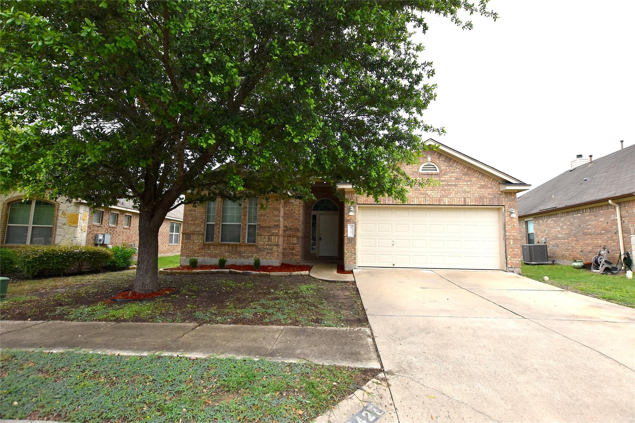 427 Tranquility Mtn, Buda, TX 78610