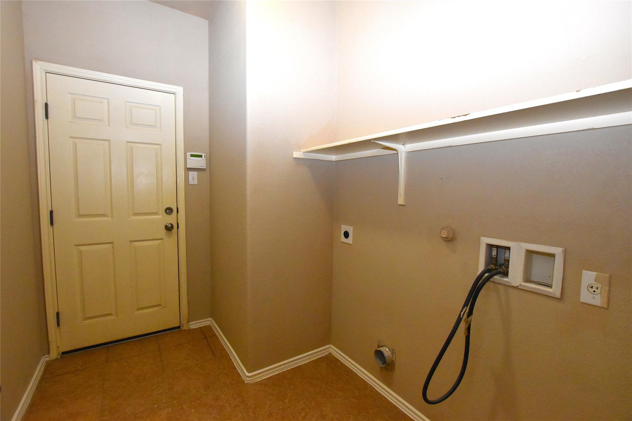 427 Tranquility Mtn, Buda, TX 78610