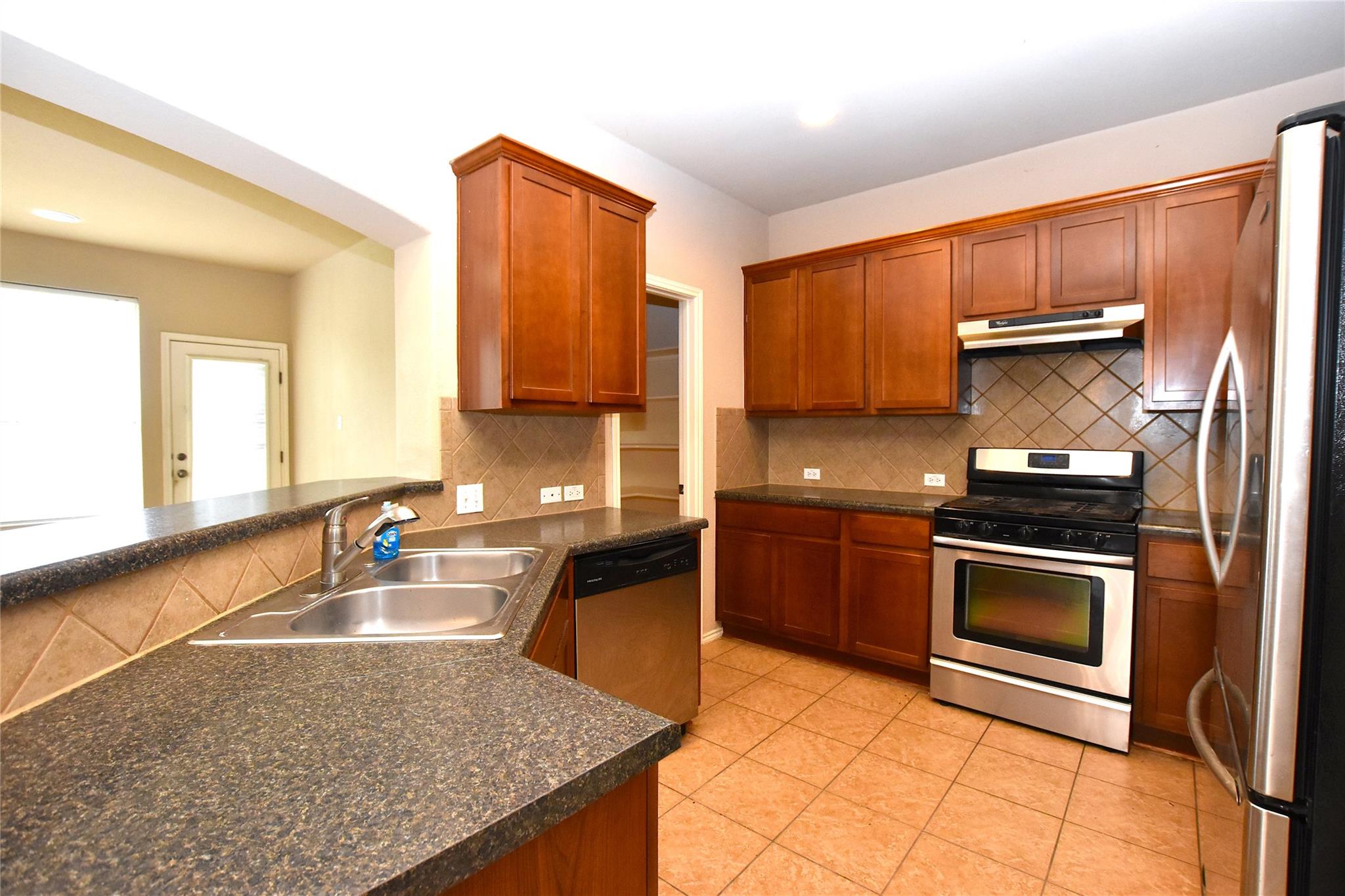 427 Tranquility Mtn, Buda, TX 78610