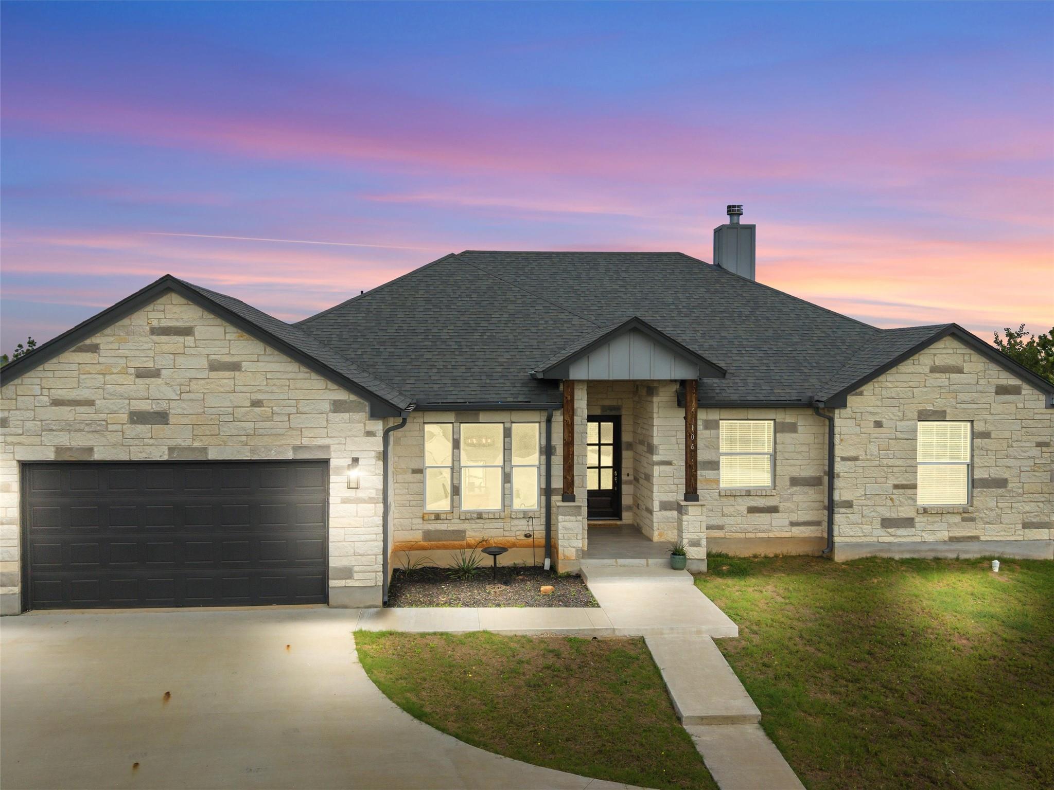 106 Pinecrest Dr, Bastrop, TX 78602