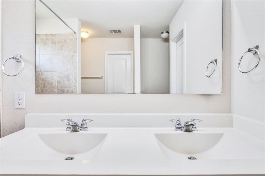 324 Circle Way, Jarrell, TX 76537