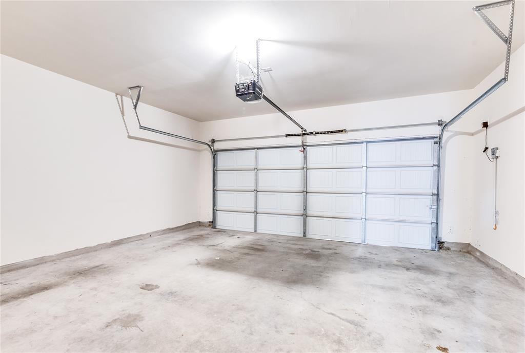 324 Circle Way, Jarrell, TX 76537