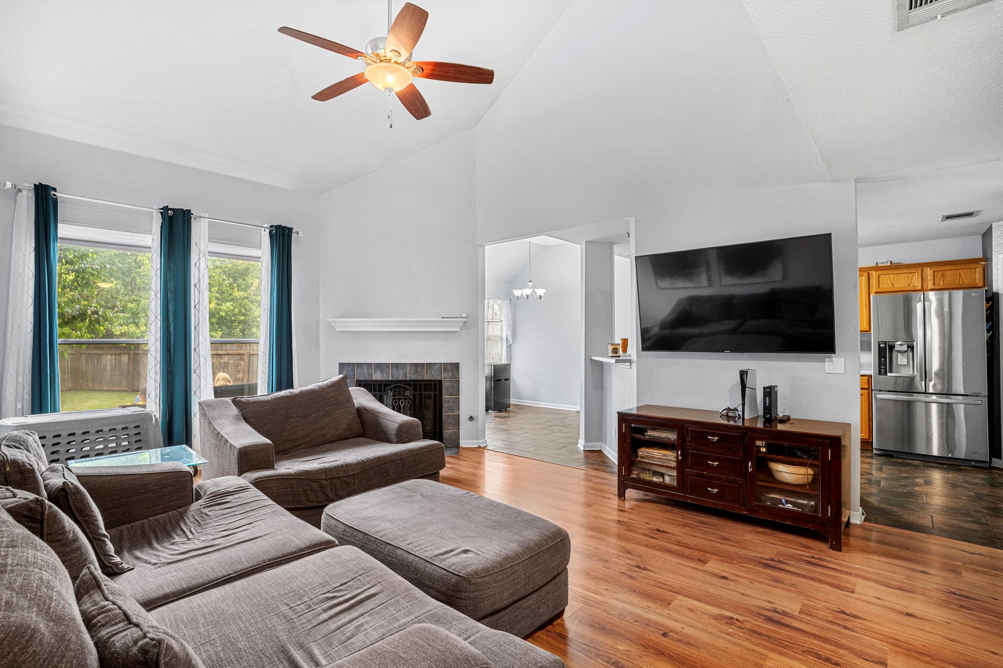 112 Dogwood Dr, Georgetown, TX 78626