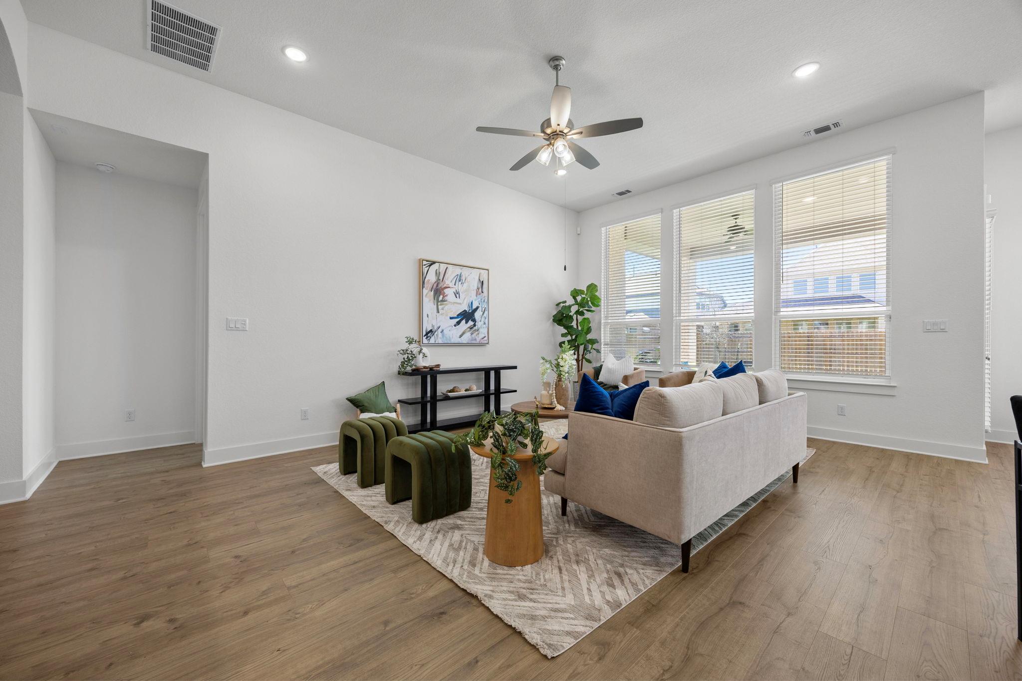 1332 Golden Celebration Bnd, Leander, TX 78641