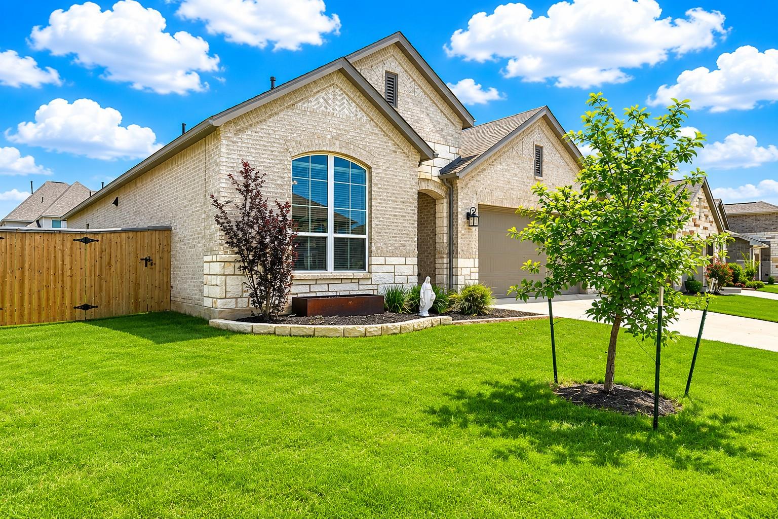 1332 Golden Celebration Bnd, Leander, TX 78641
