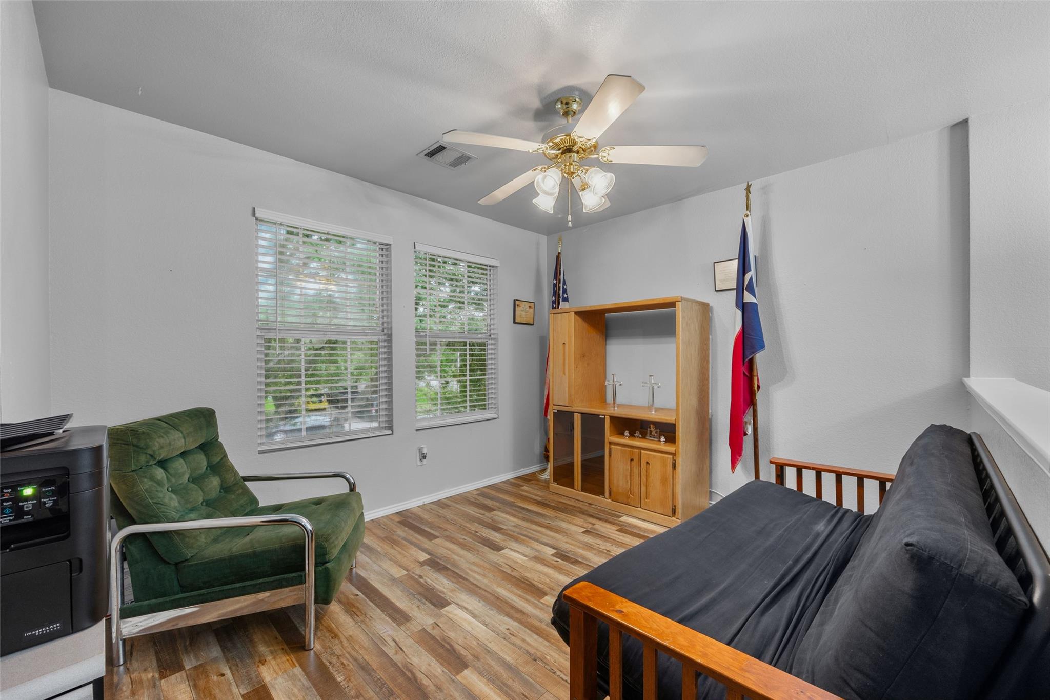 951 Brandi Cir, Kyle, TX 78640