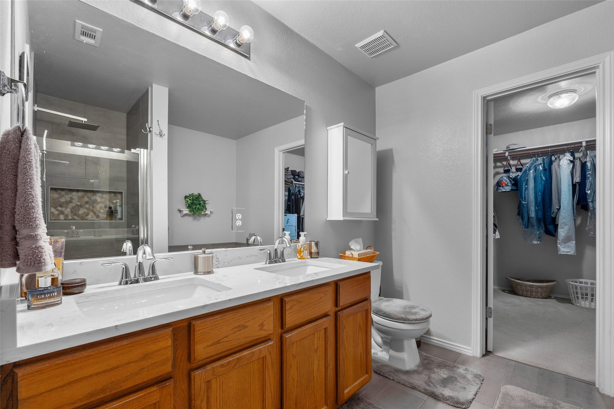 951 Brandi Cir, Kyle, TX 78640