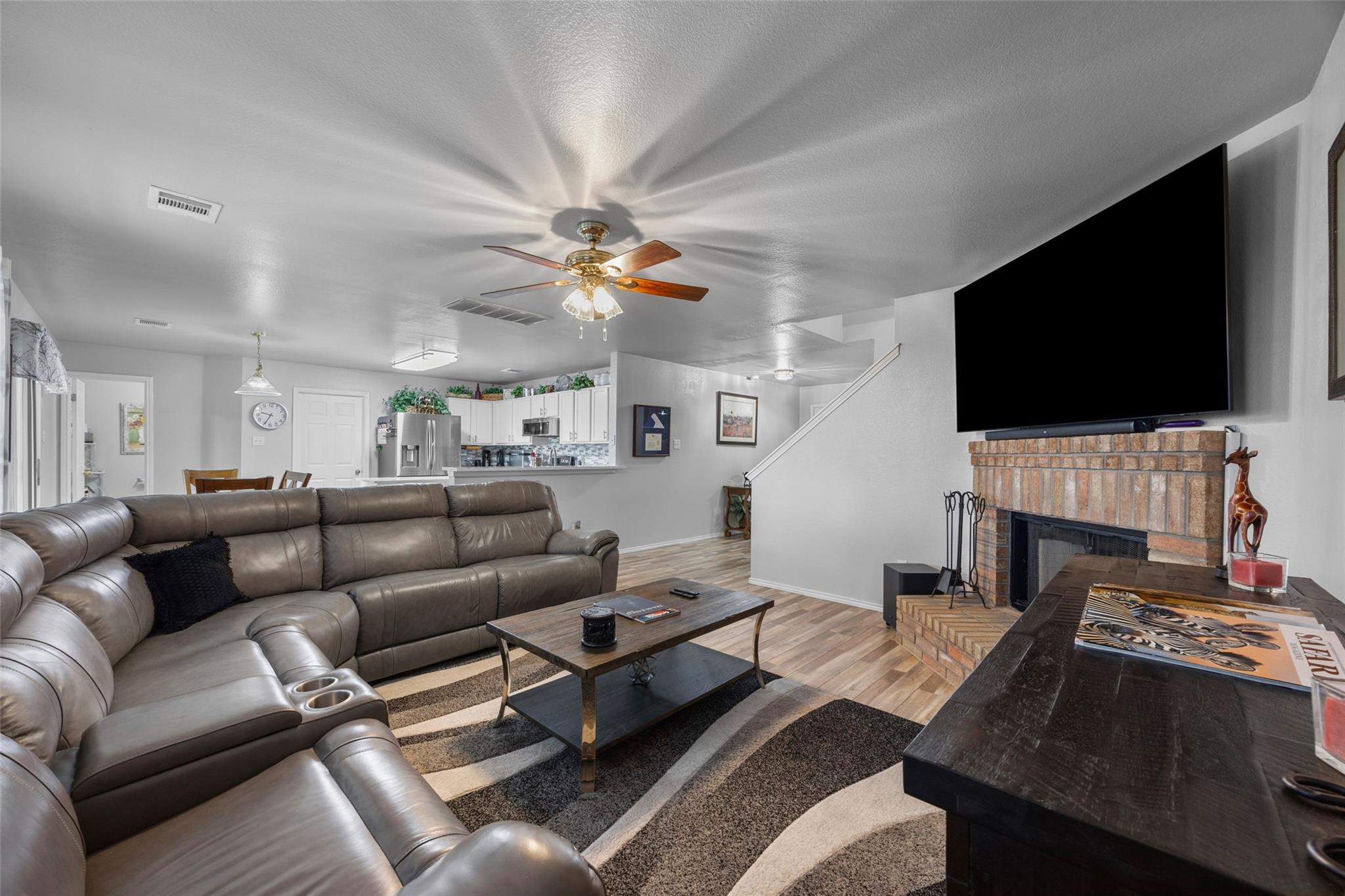 951 Brandi Cir, Kyle, TX 78640