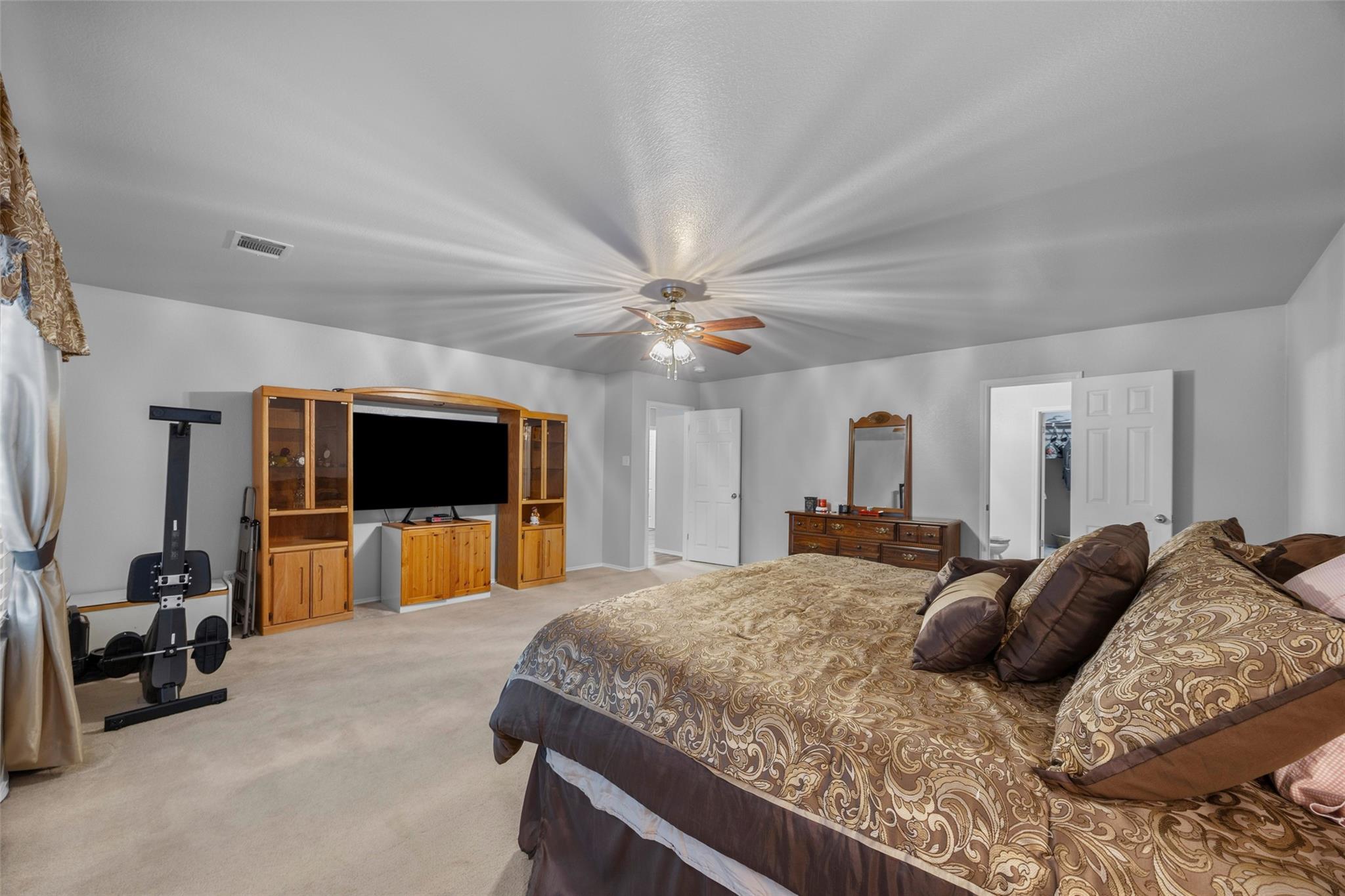 951 Brandi Cir, Kyle, TX 78640