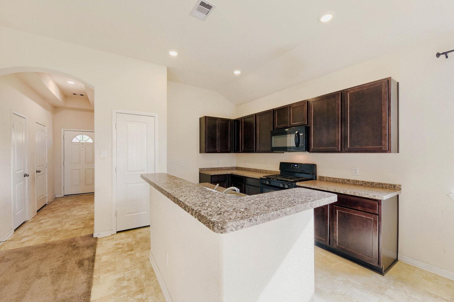 13990 Katlin Rd, Cut and Shoot, TX 77306