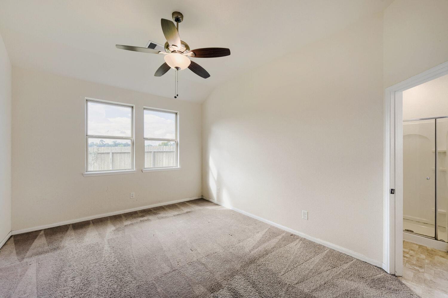13990 Katlin Rd, Cut and Shoot, TX 77306