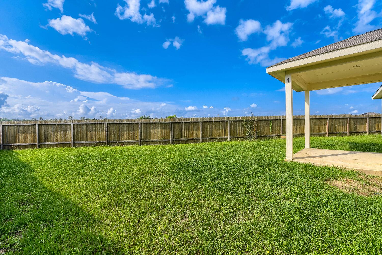 13990 Katlin Rd, Cut and Shoot, TX 77306