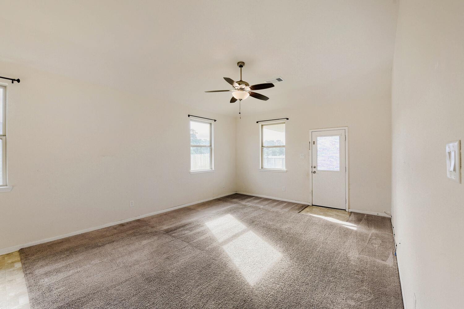 13990 Katlin Rd, Cut and Shoot, TX 77306