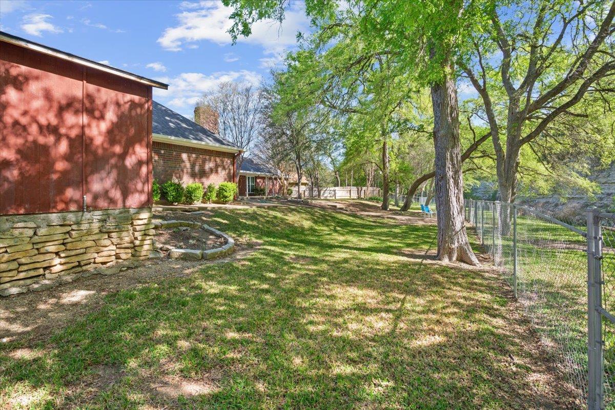2422 Smith Bluff Rd, Salado, TX 76571