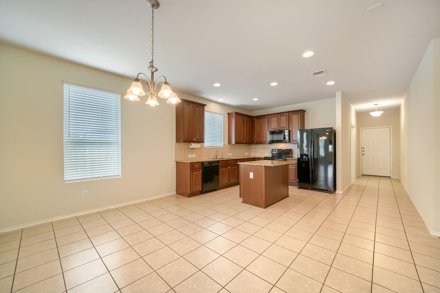 616 Sonterra Blvd, Jarrell, TX 76537