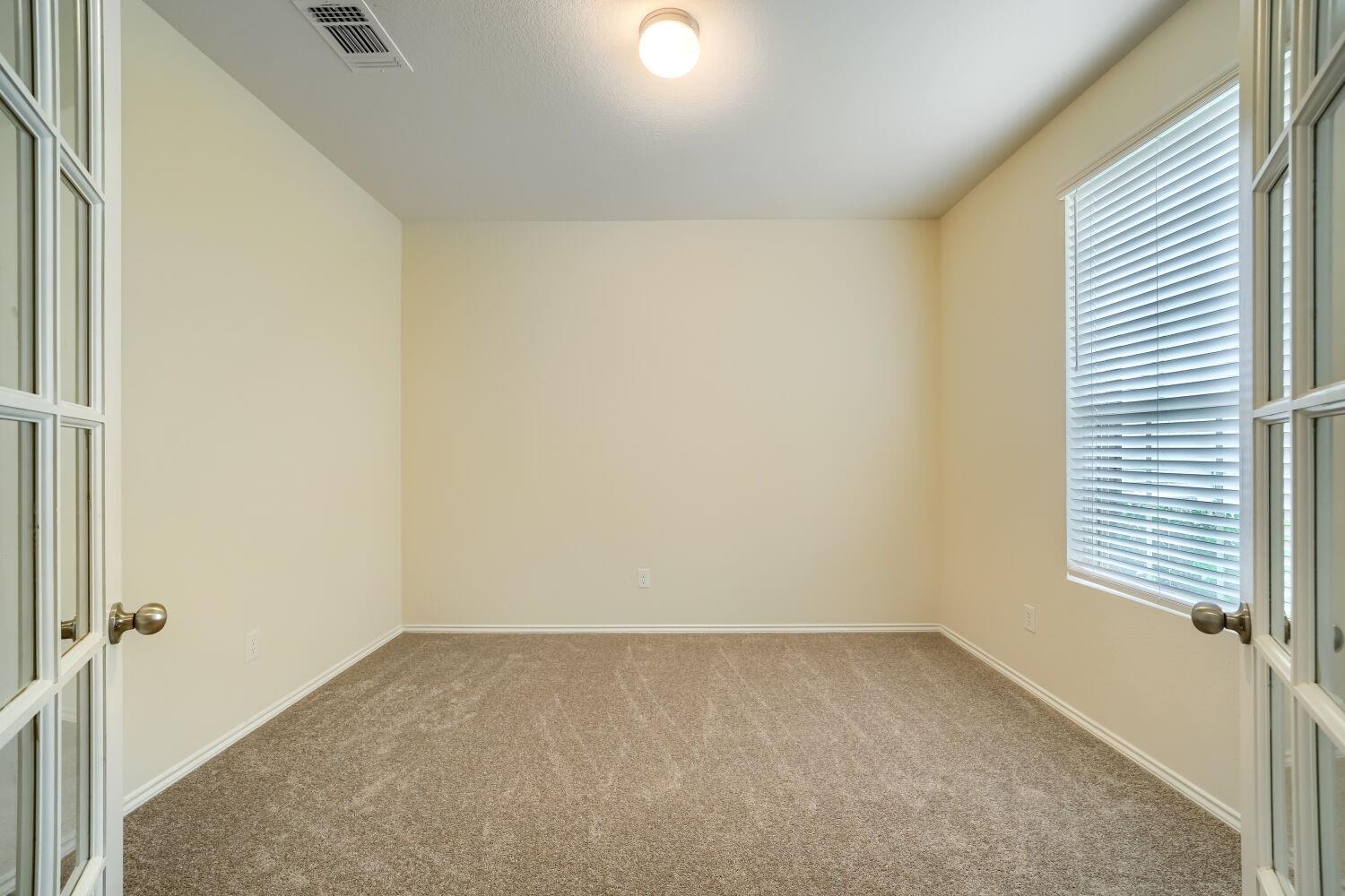 616 Sonterra Blvd, Jarrell, TX 76537