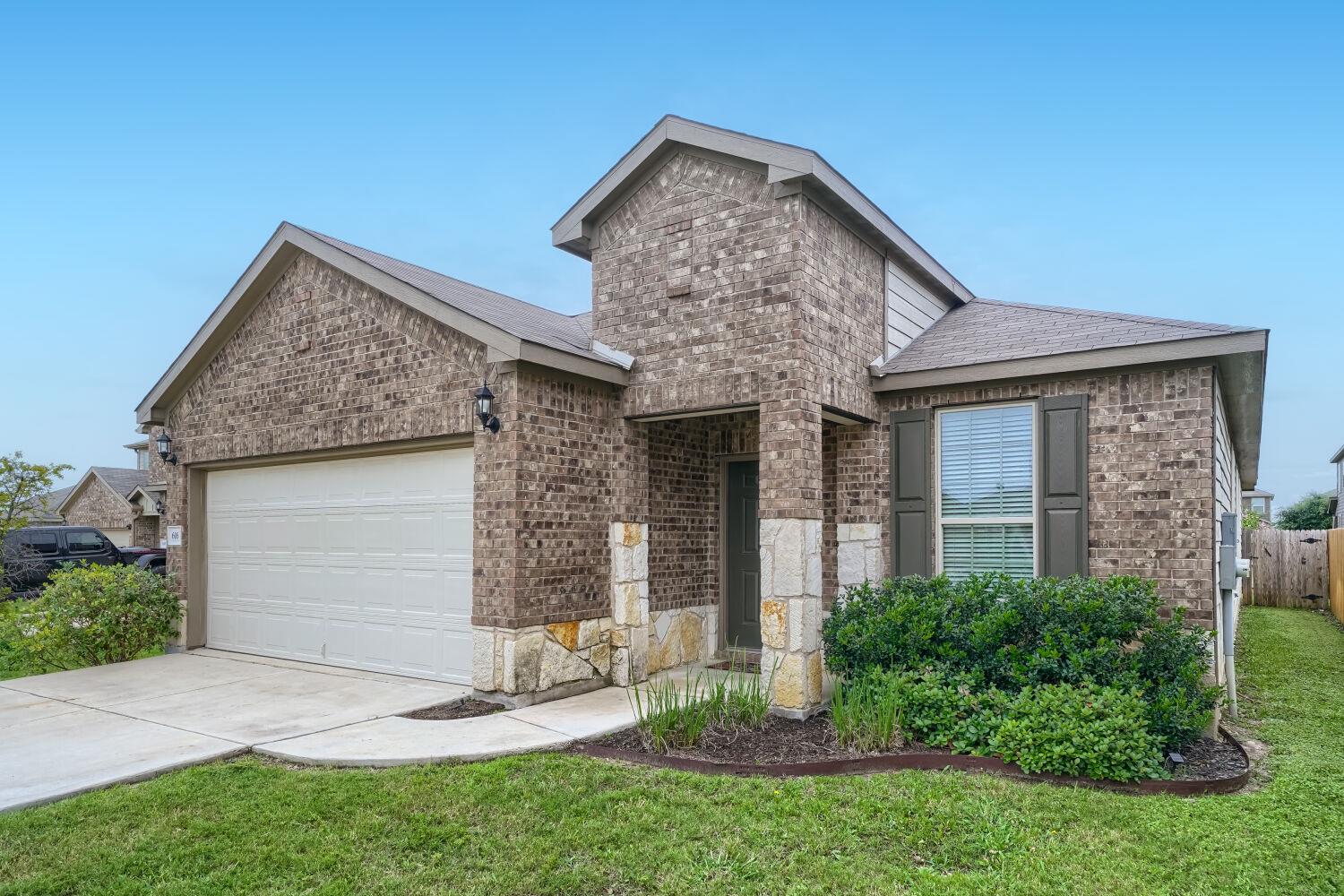 616 Sonterra Blvd, Jarrell, TX 76537