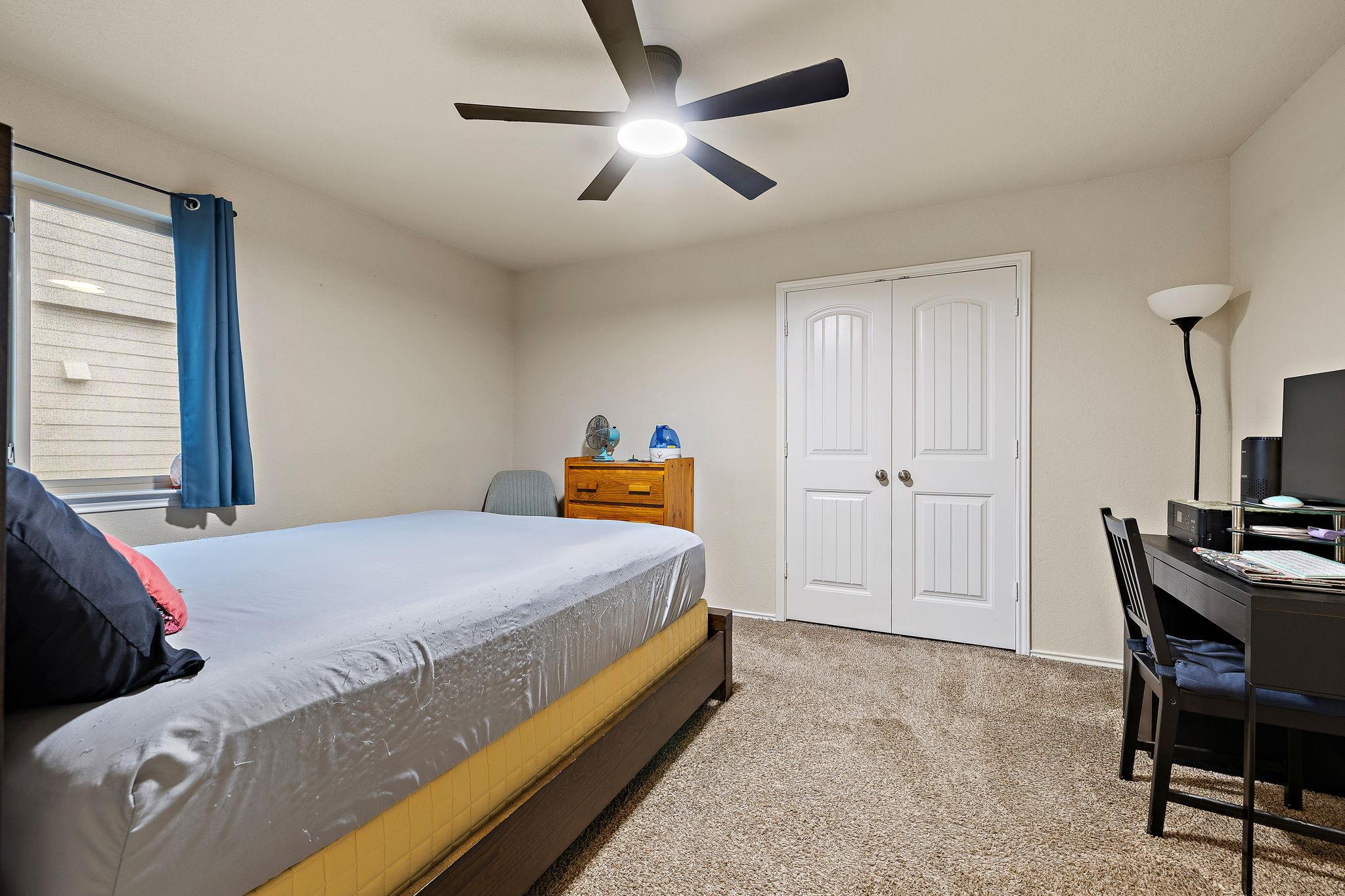 125 Beth Ann Loop, Taylor, TX 76574