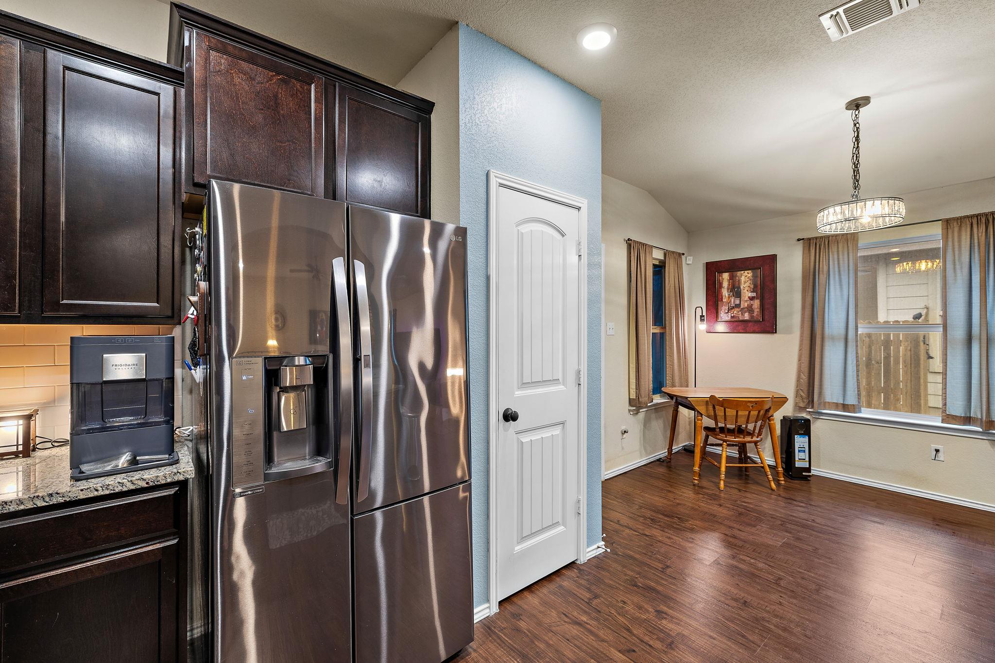 125 Beth Ann Loop, Taylor, TX 76574