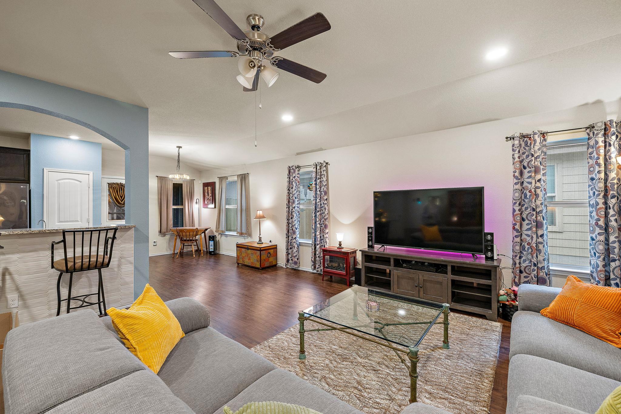 125 Beth Ann Loop, Taylor, TX 76574