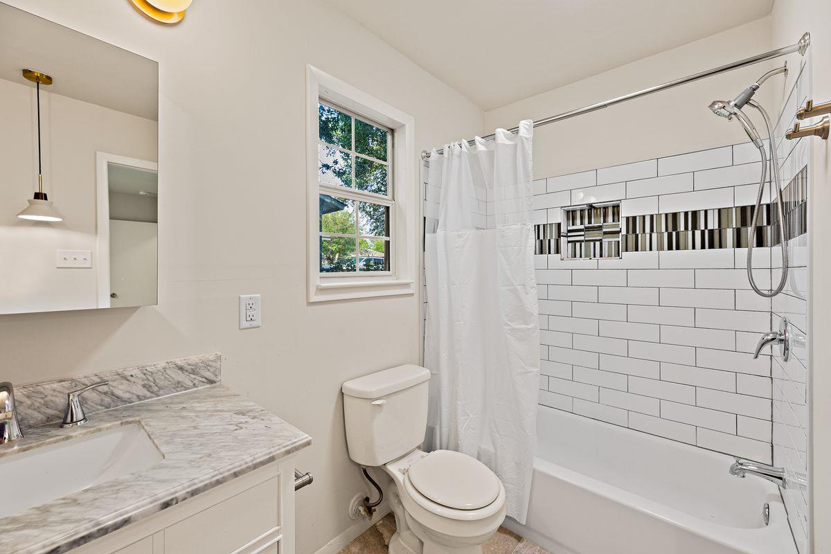 701 Buffalo Pass, Round Rock, TX 78681