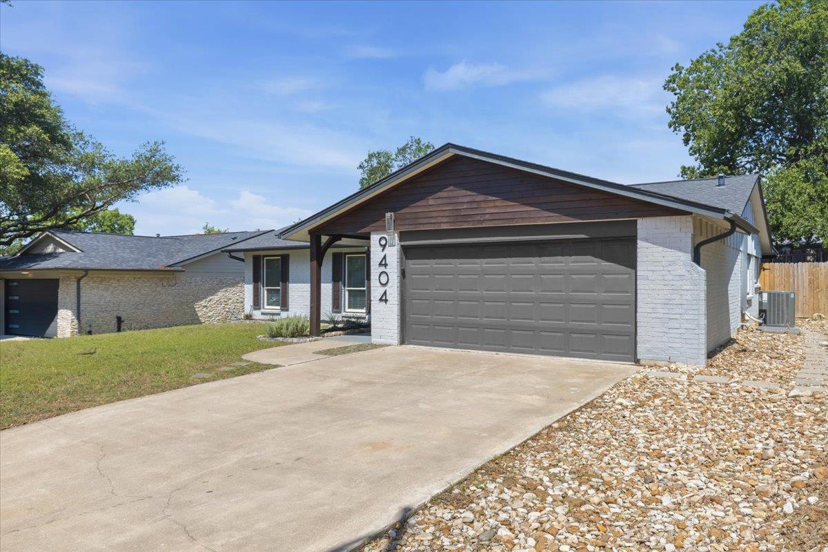 9404 Meadow Vale, Austin, TX 78758