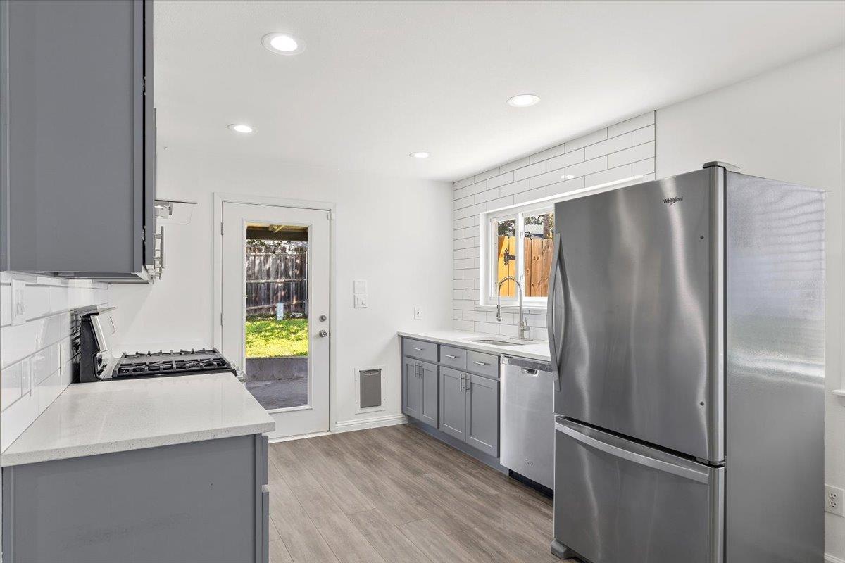 9404 Meadow Vale, Austin, TX 78758