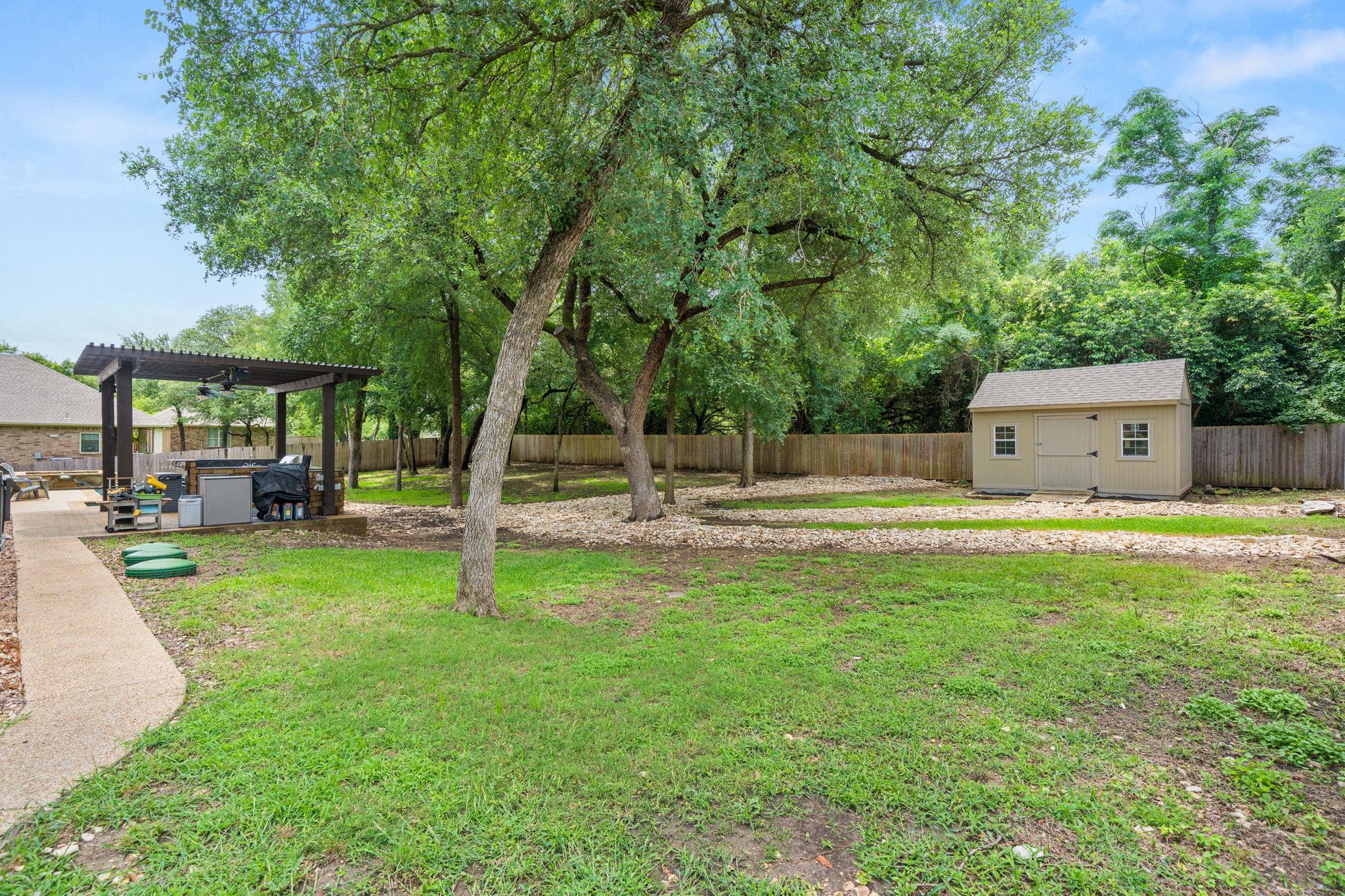 239 Eagle Landing Dr, Belton, TX 76513