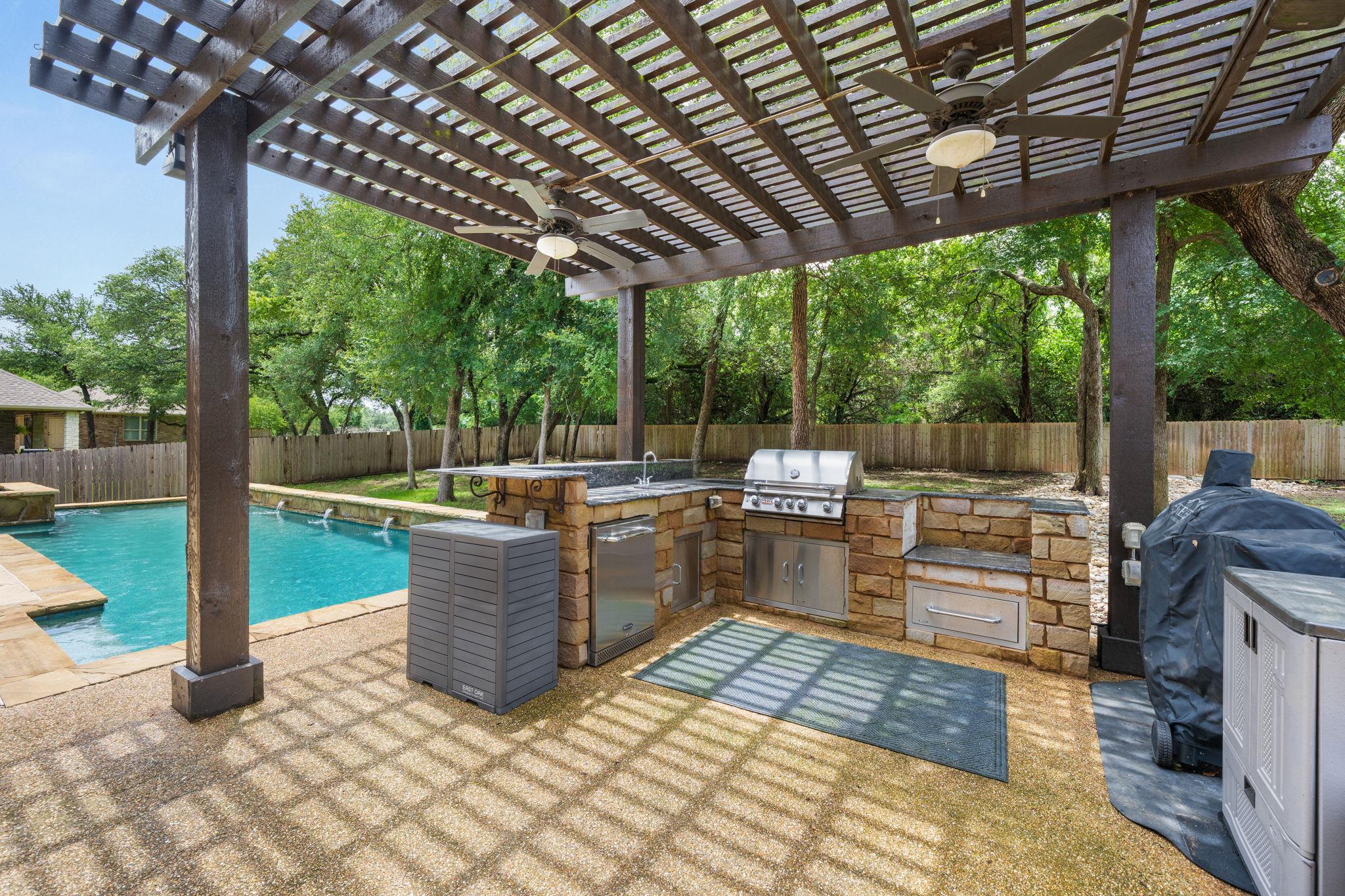 239 Eagle Landing Dr, Belton, TX 76513
