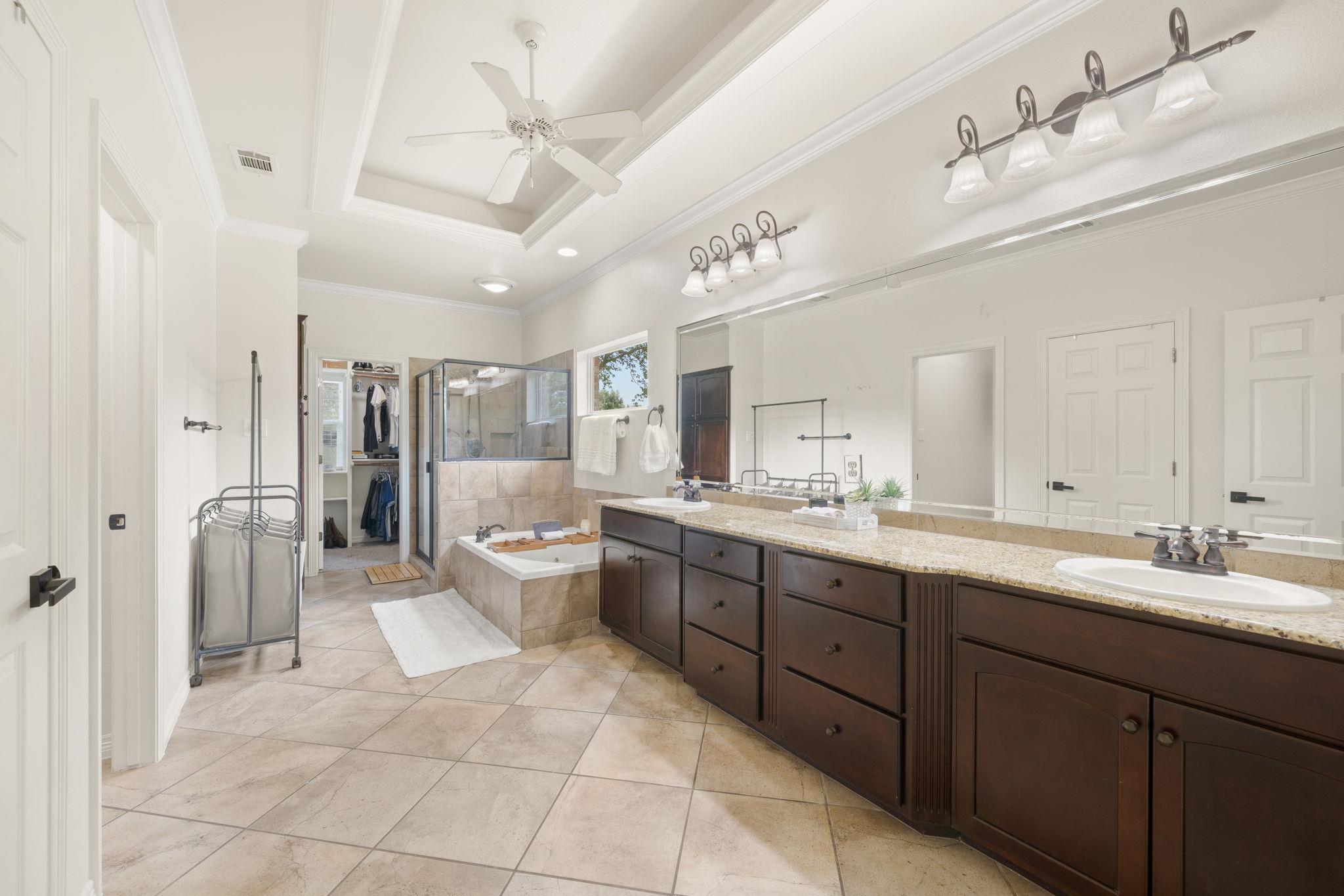 239 Eagle Landing Dr, Belton, TX 76513