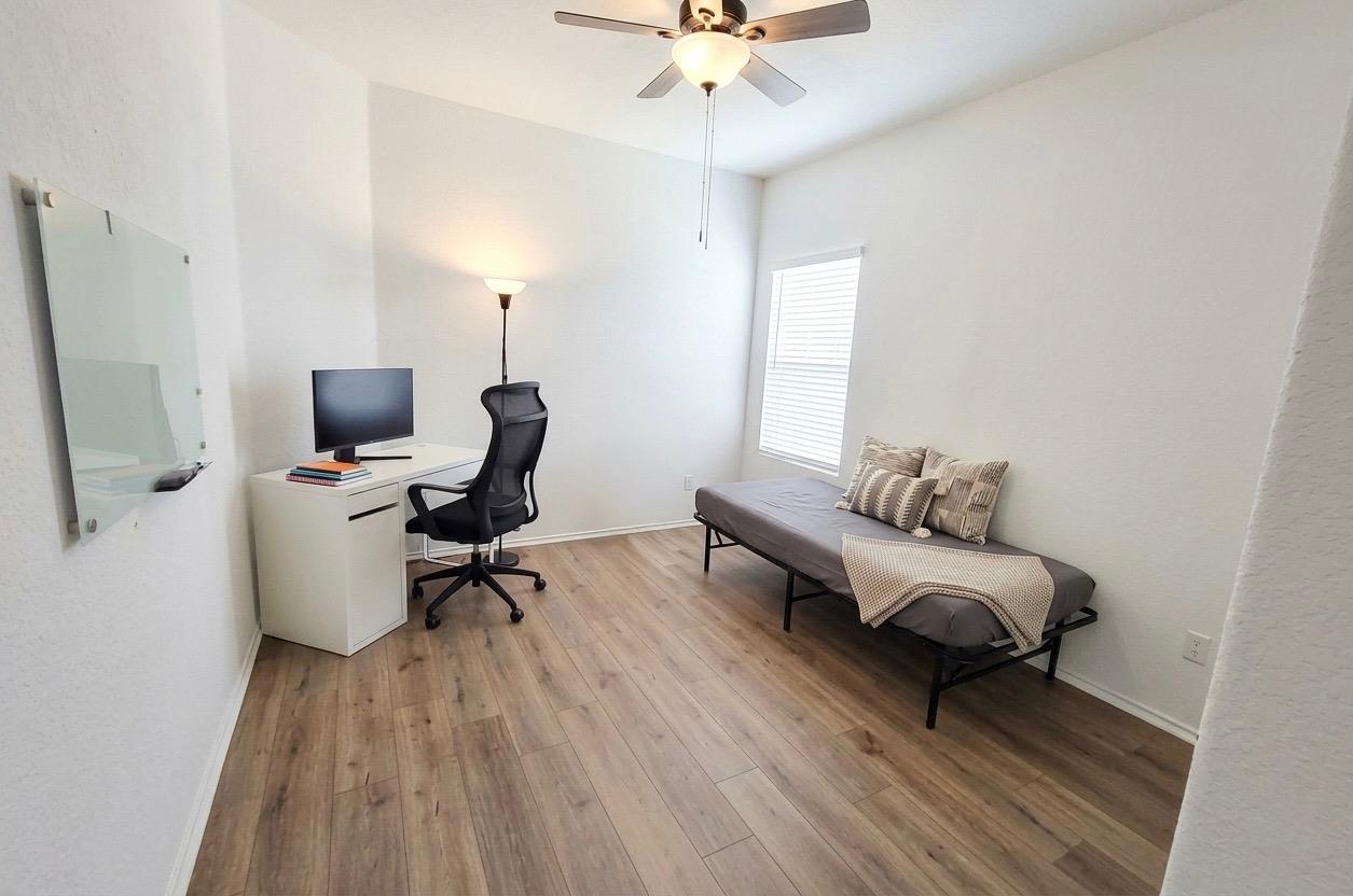 208 Wolf Springs Rd, Georgetown, TX 78628