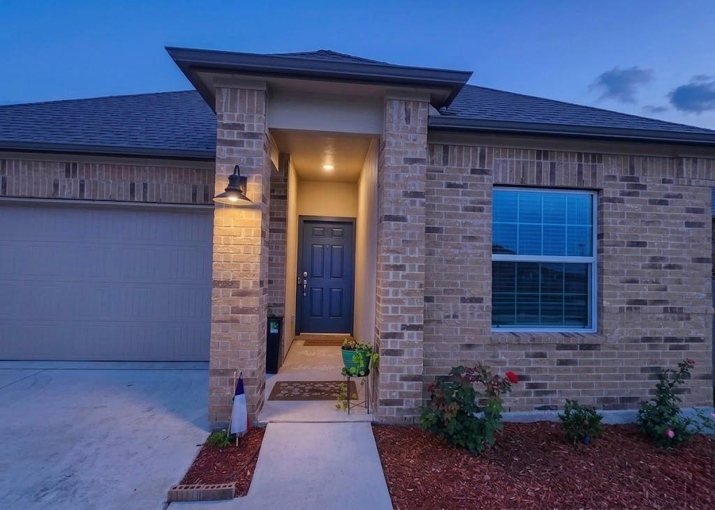 208 Wolf Springs Rd, Georgetown, TX 78628