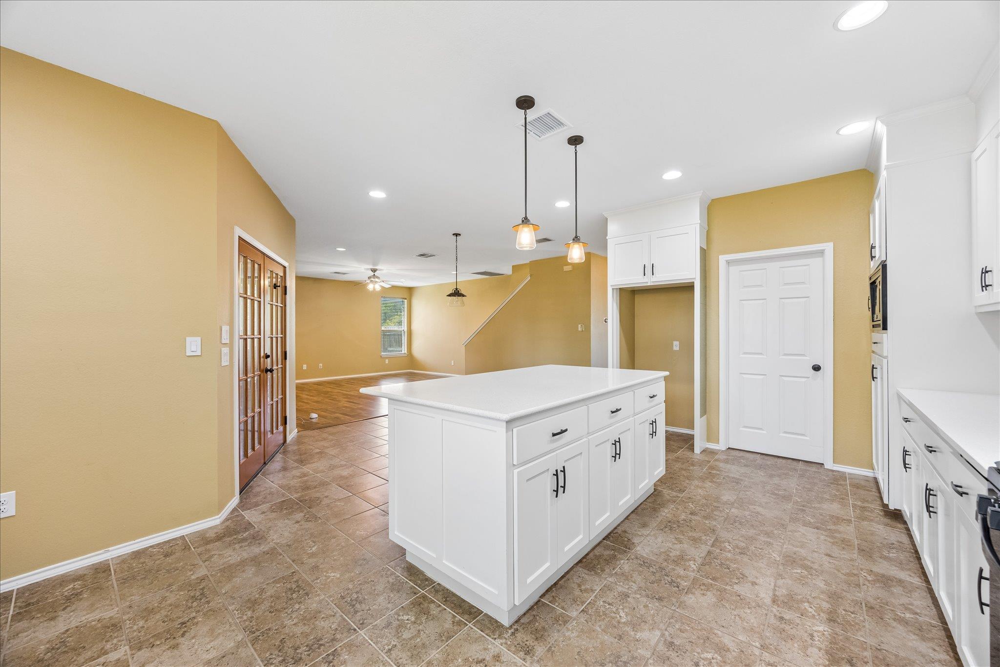 338 Spring Branch Loop, Kyle, TX 78640