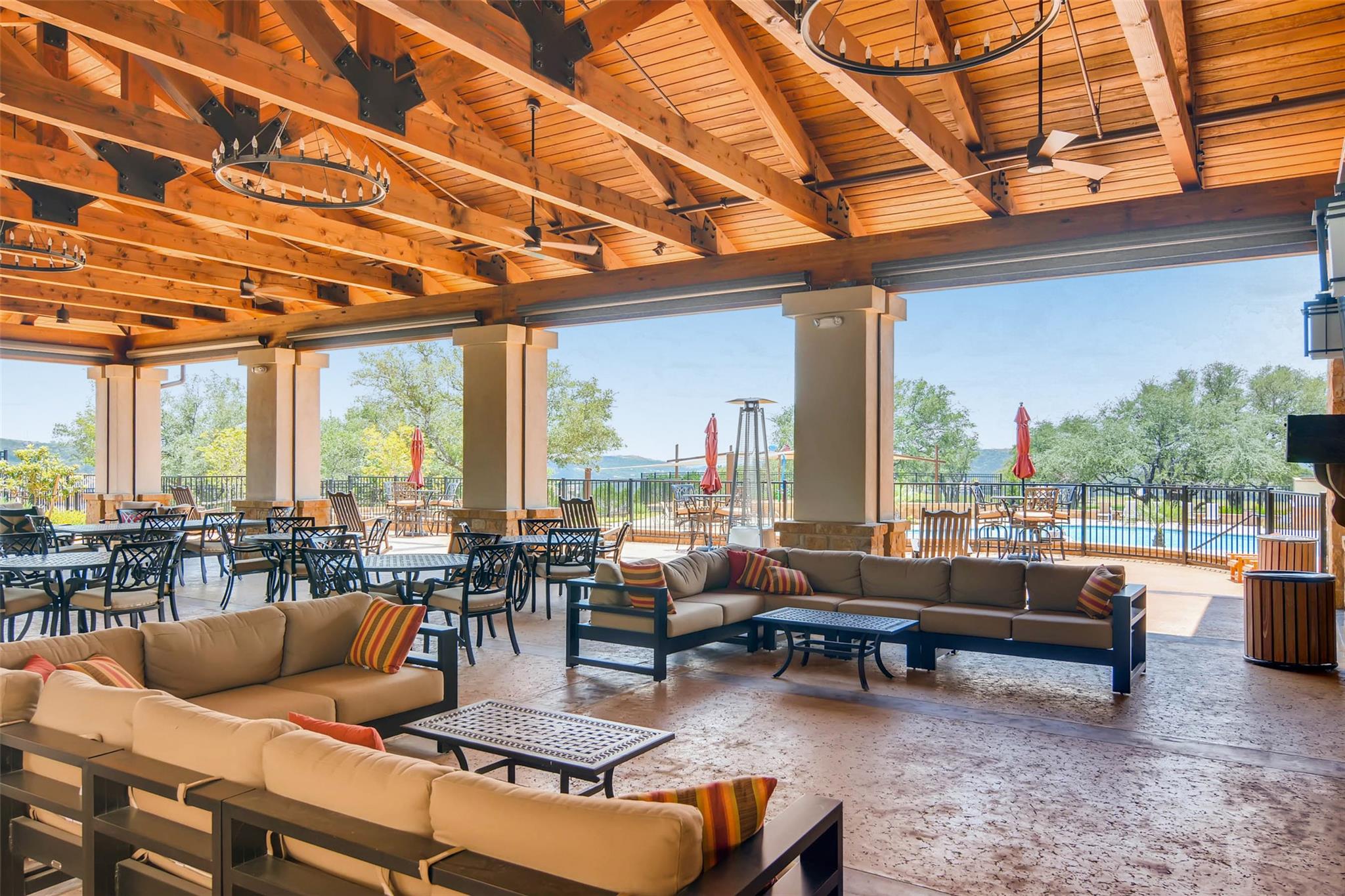 1045 Villa Rialto Vw, Leander, TX 78641