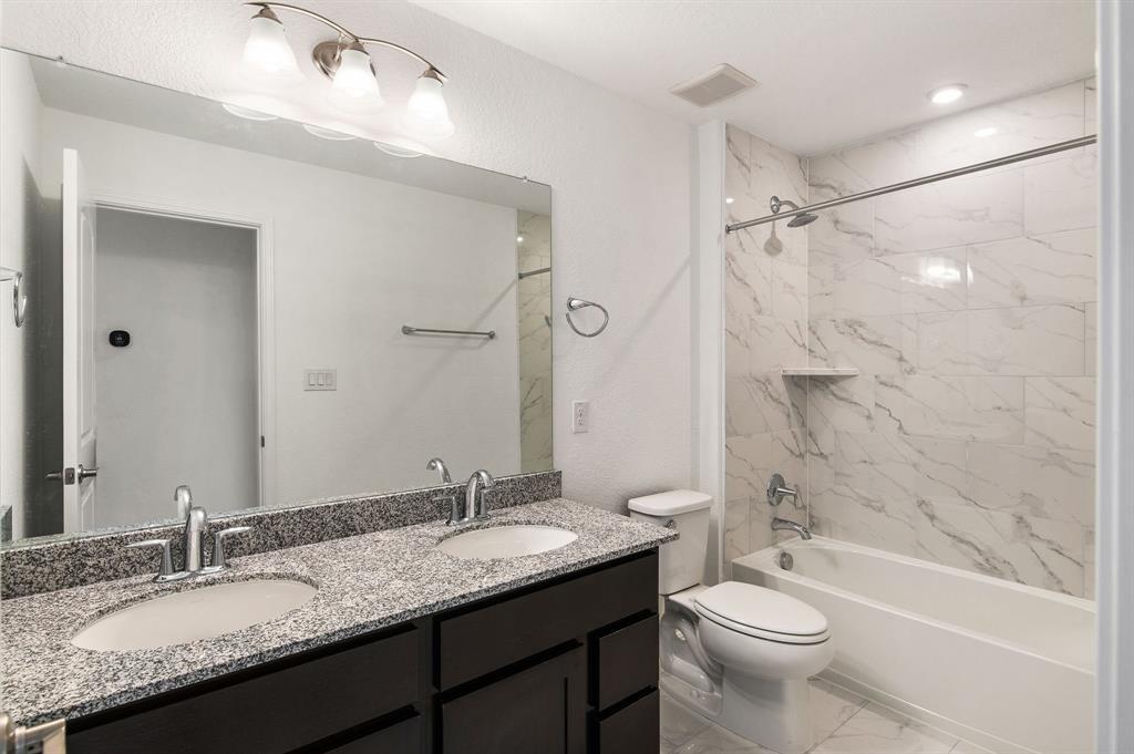1045 Villa Rialto Vw, Leander, TX 78641