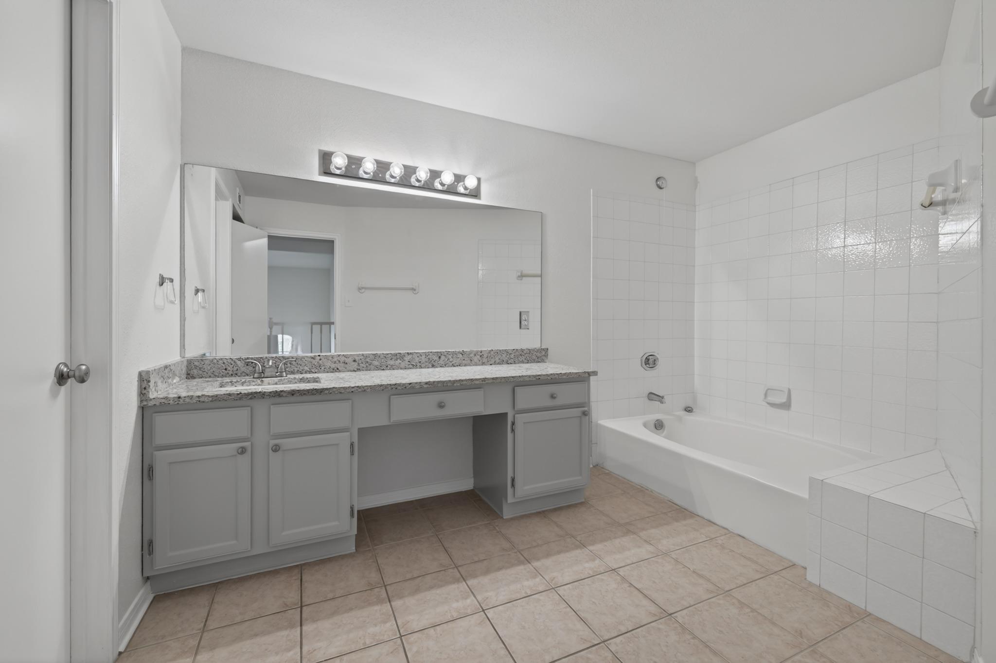 2450 Wickersham Ln # 801, Austin, TX 78741