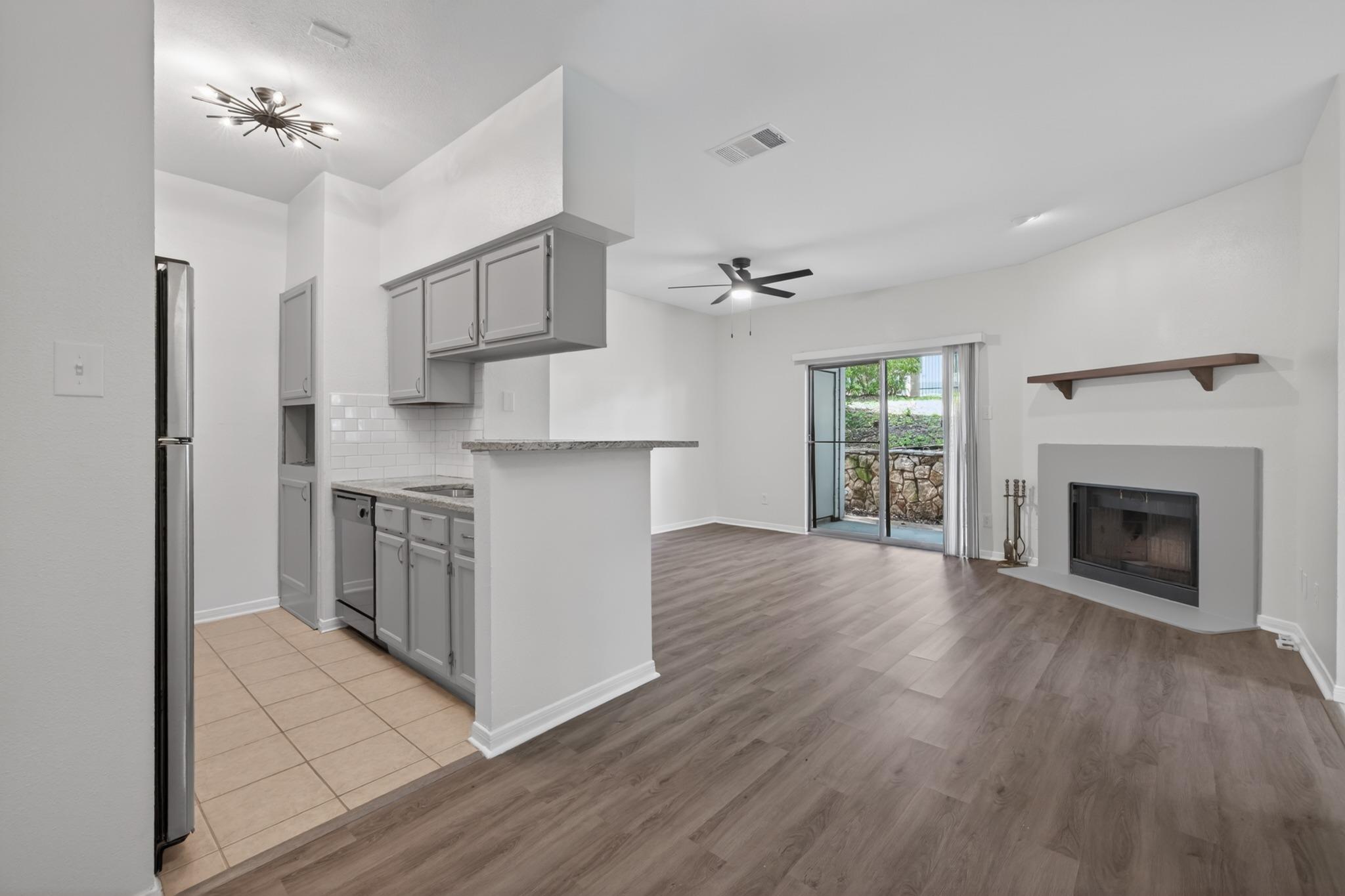 2450 Wickersham Ln # 801, Austin, TX 78741