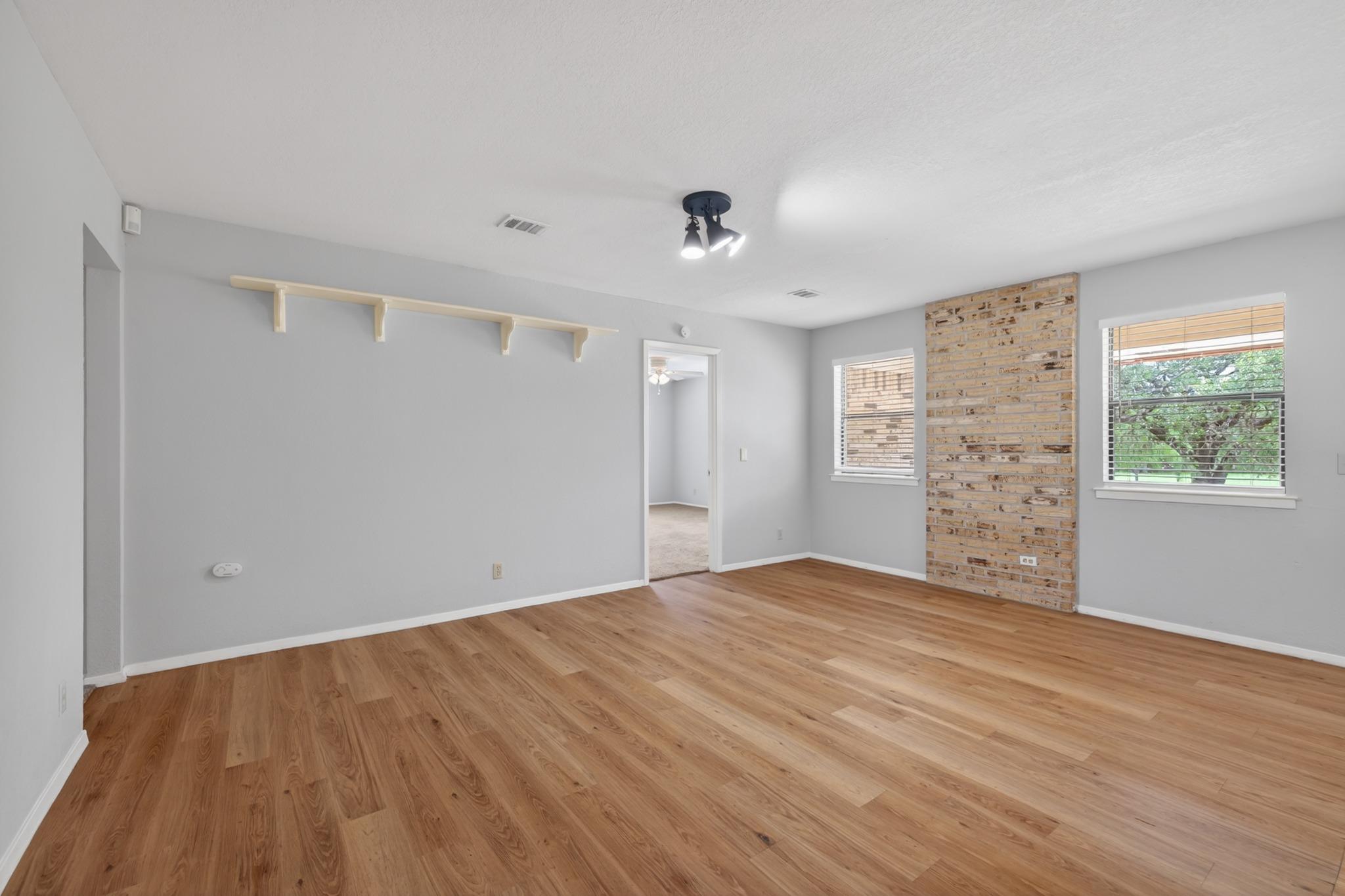 615 Old Manchaca Rd, Austin, TX 78748