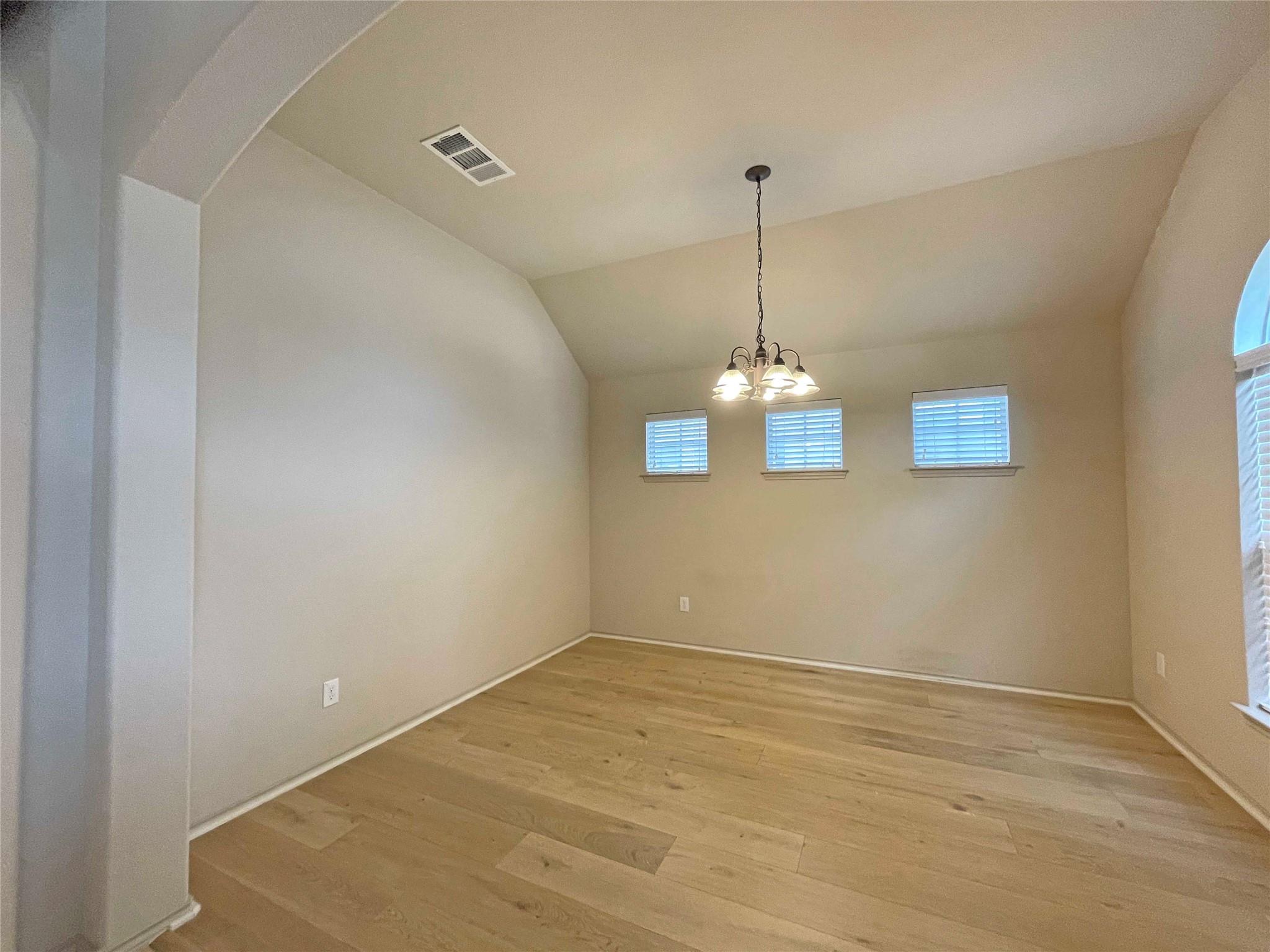 524 Cameron Cv, Cedar Park, TX 78613