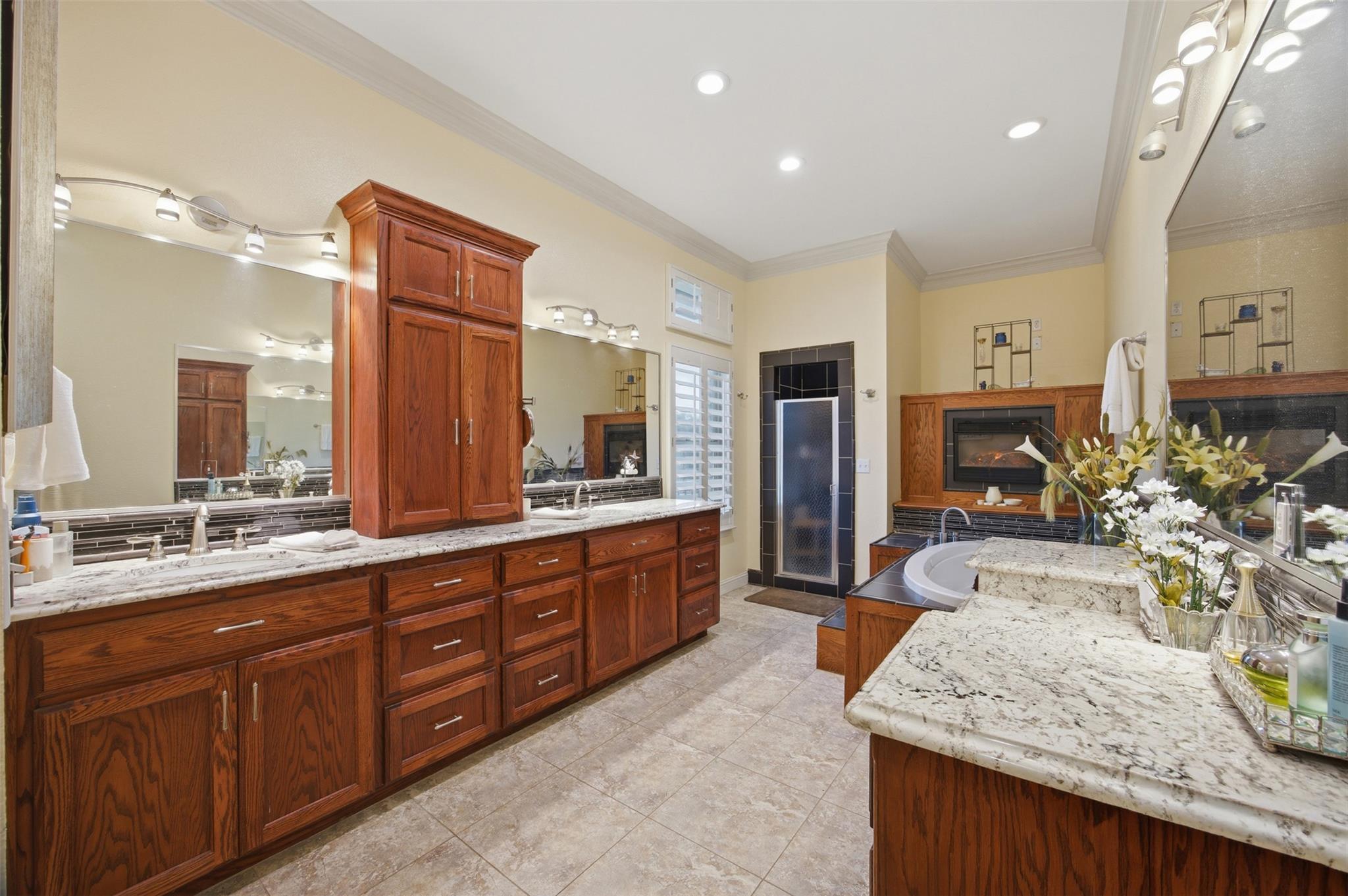 2936 FM 1704, Elgin, TX 78621