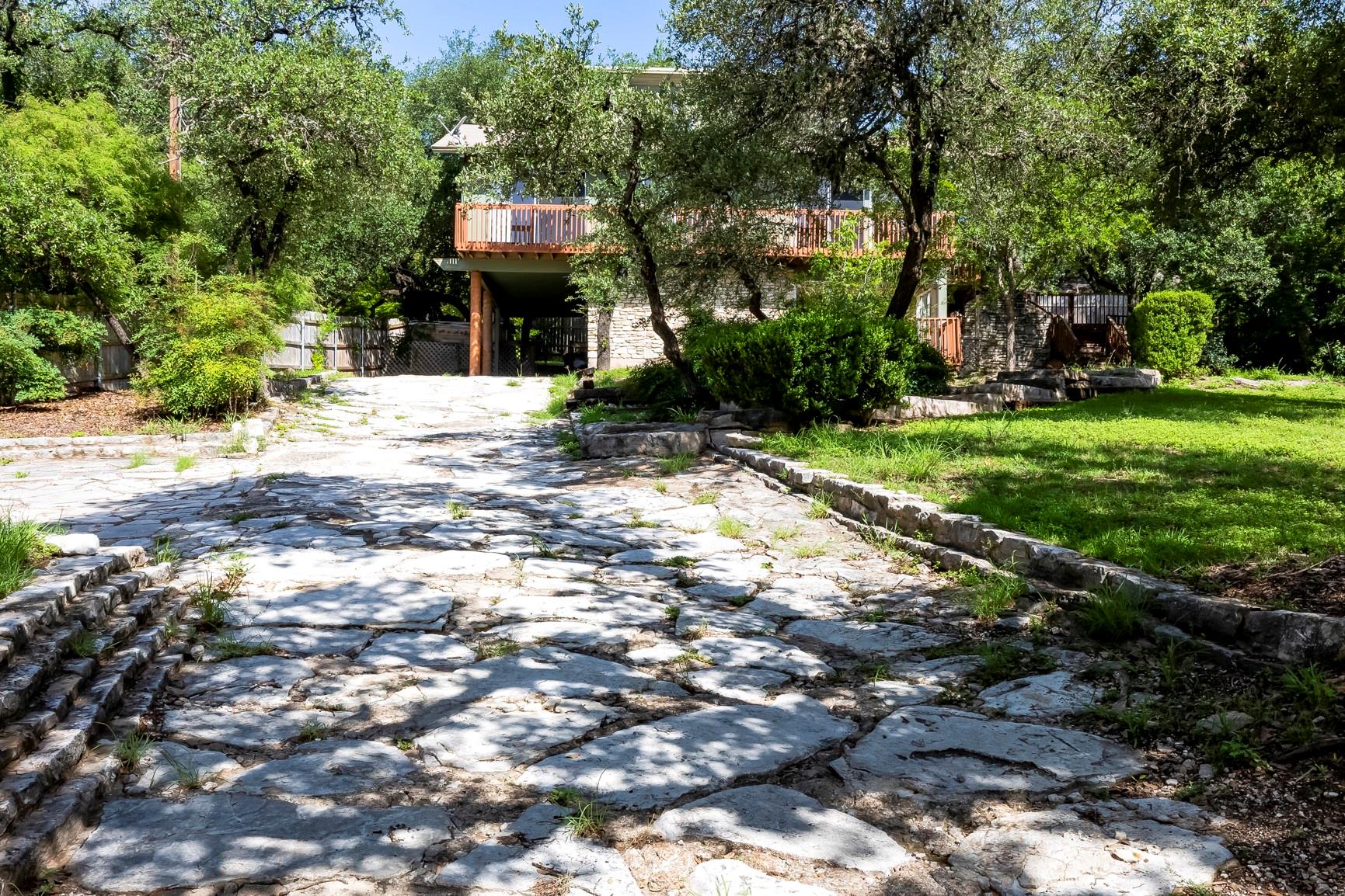 208 Westhaven Dr, West Lake Hills, TX 78746