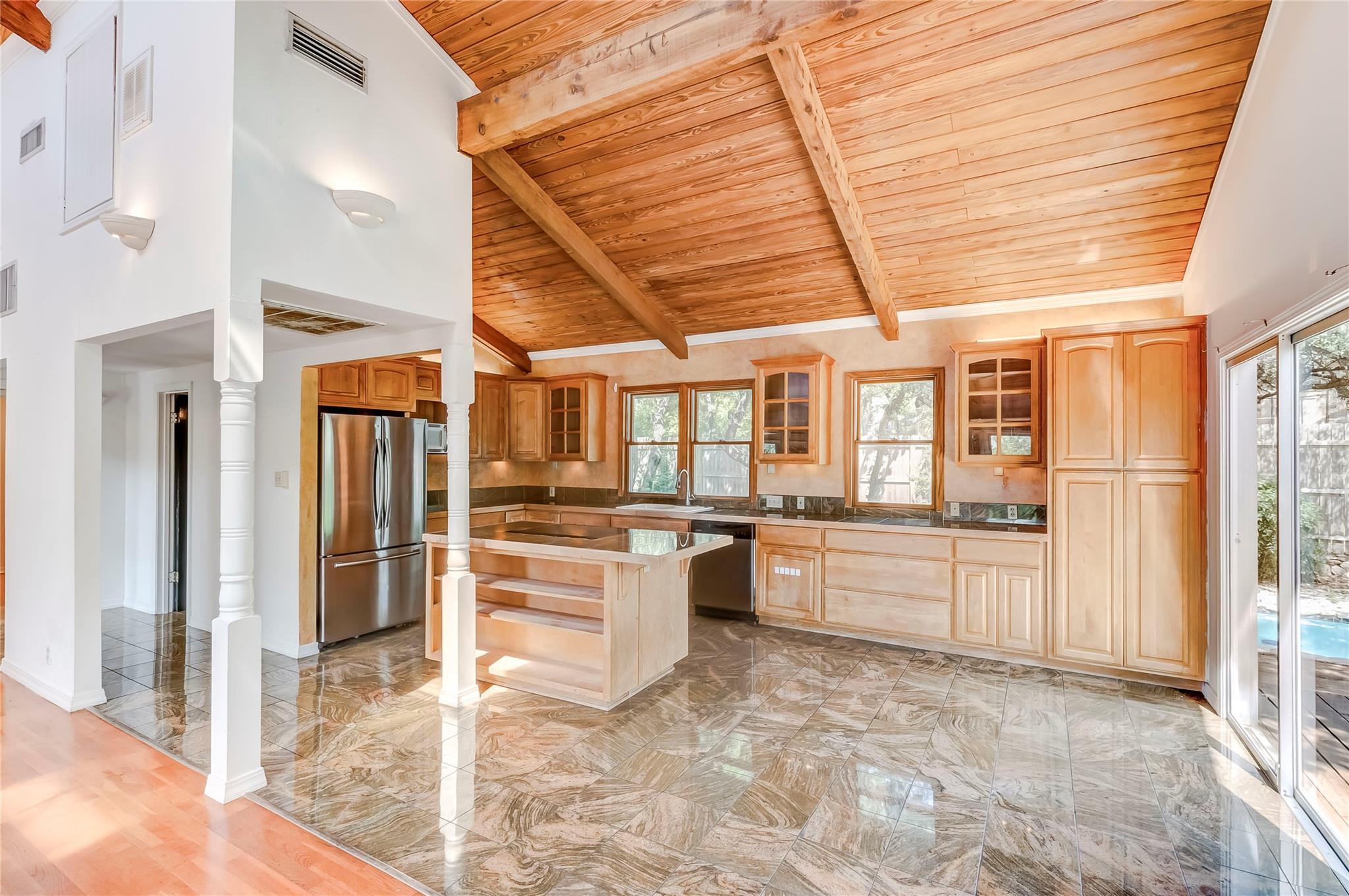 208 Westhaven Dr, West Lake Hills, TX 78746