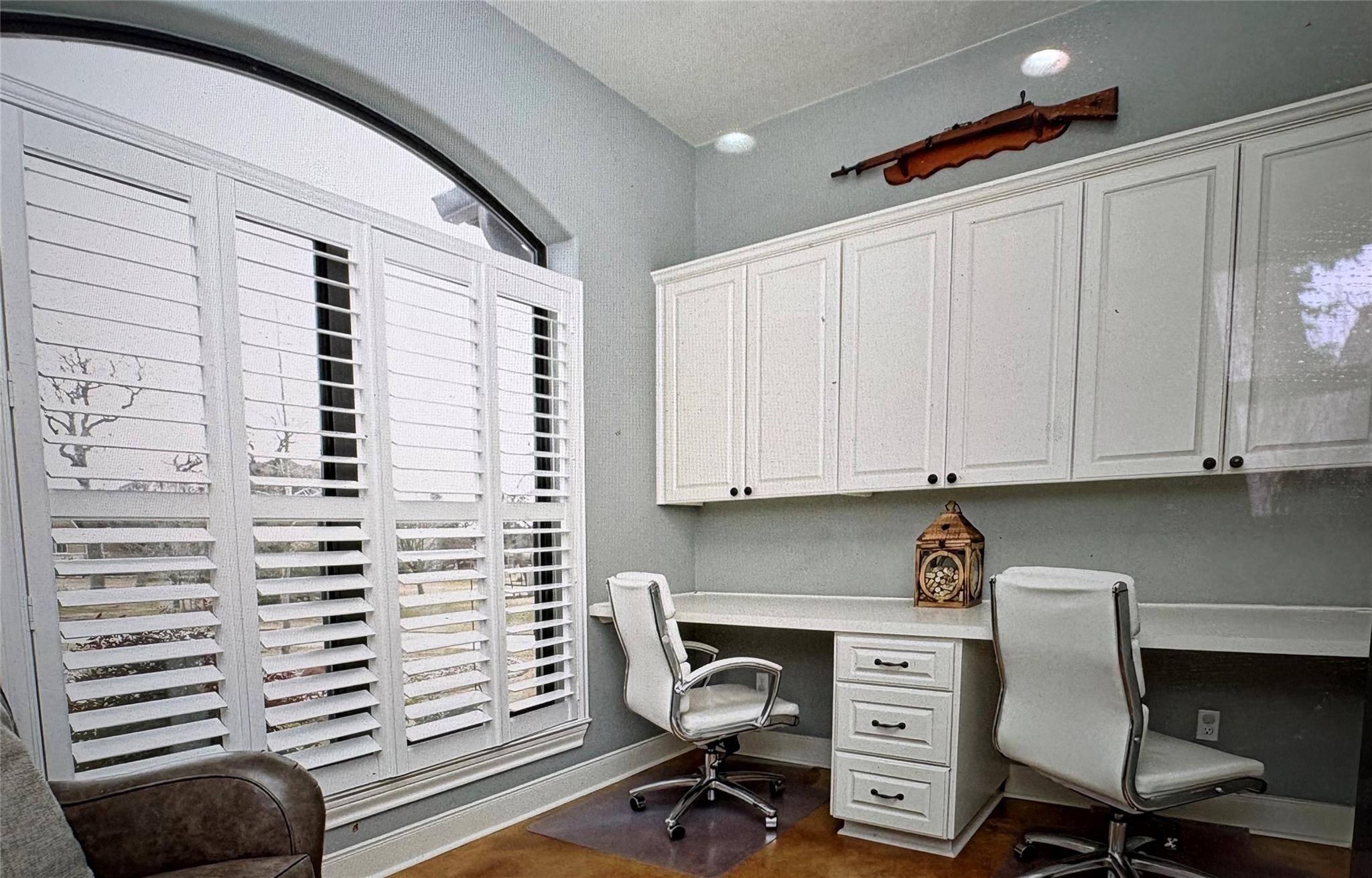 126 Packsaddle Dr, Bastrop, TX 78602