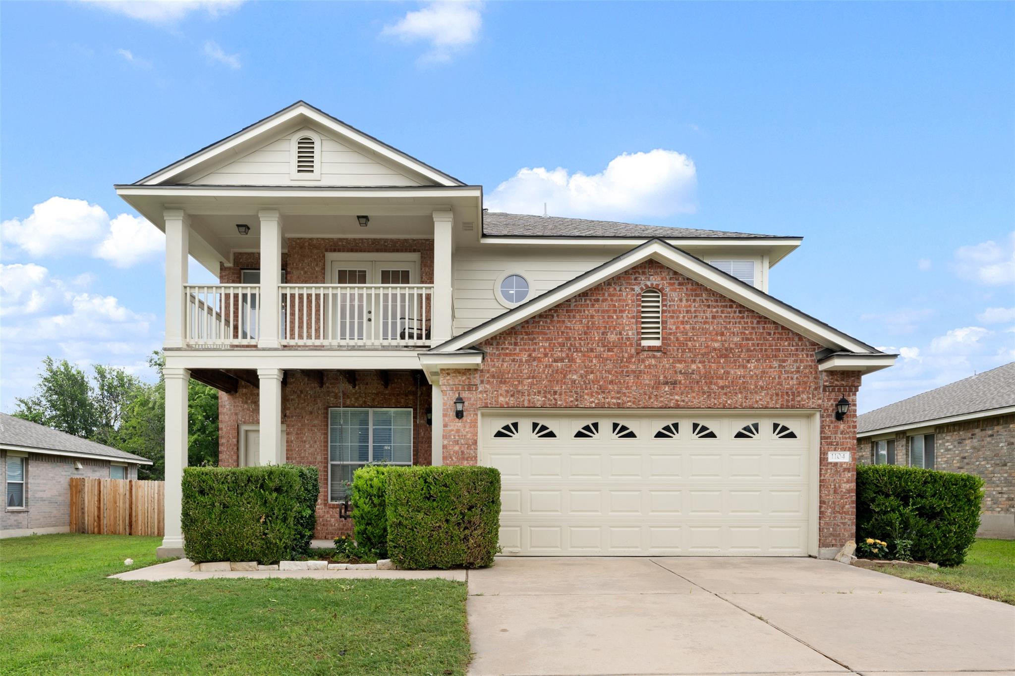 1104 Henderson Dr, Leander, TX 78641