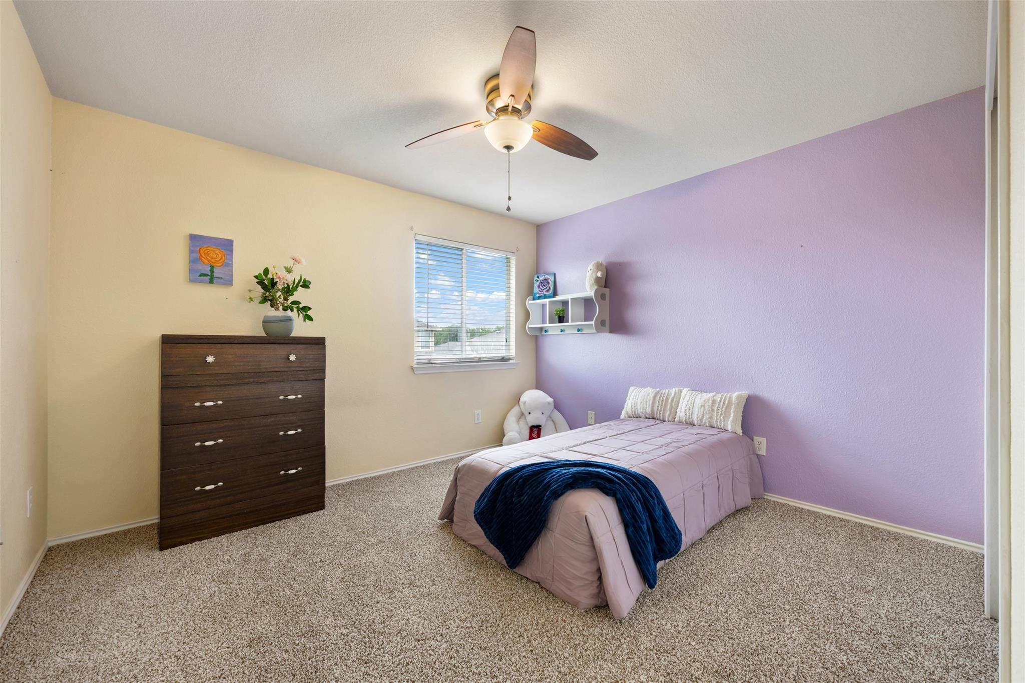 1104 Henderson Dr, Leander, TX 78641