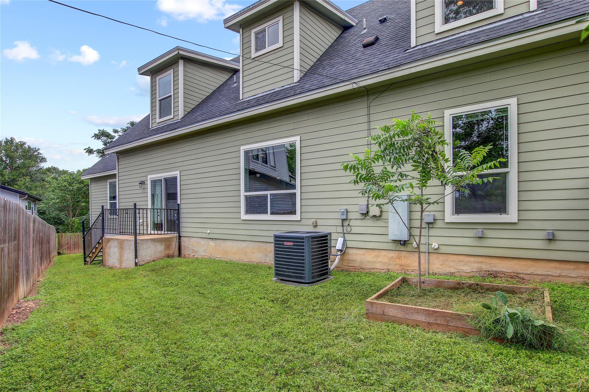 5109 Lott Ave # AA, Austin, TX 78721
